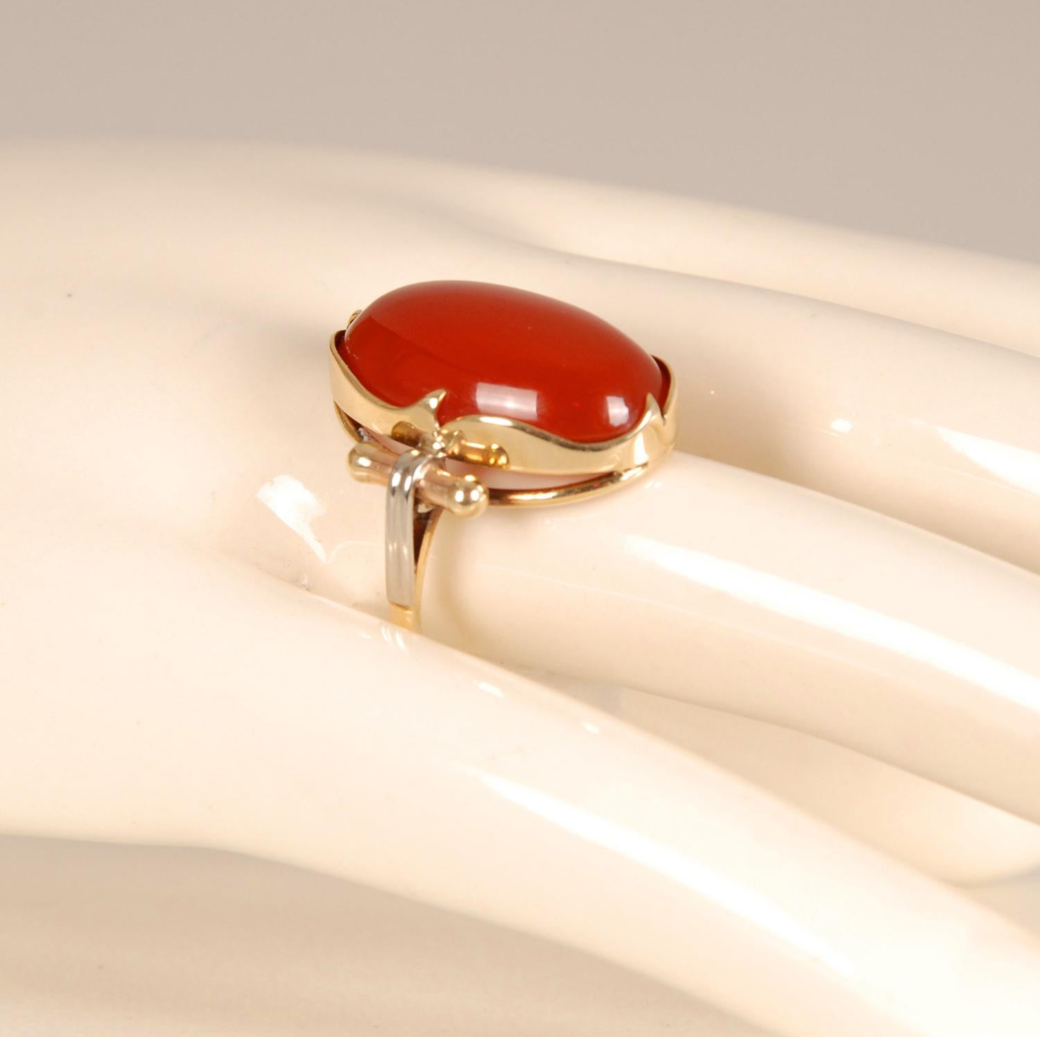 Hand-Crafted Mid Century Gold Ring with Cabochon Cut Agate Carnelian For Sale