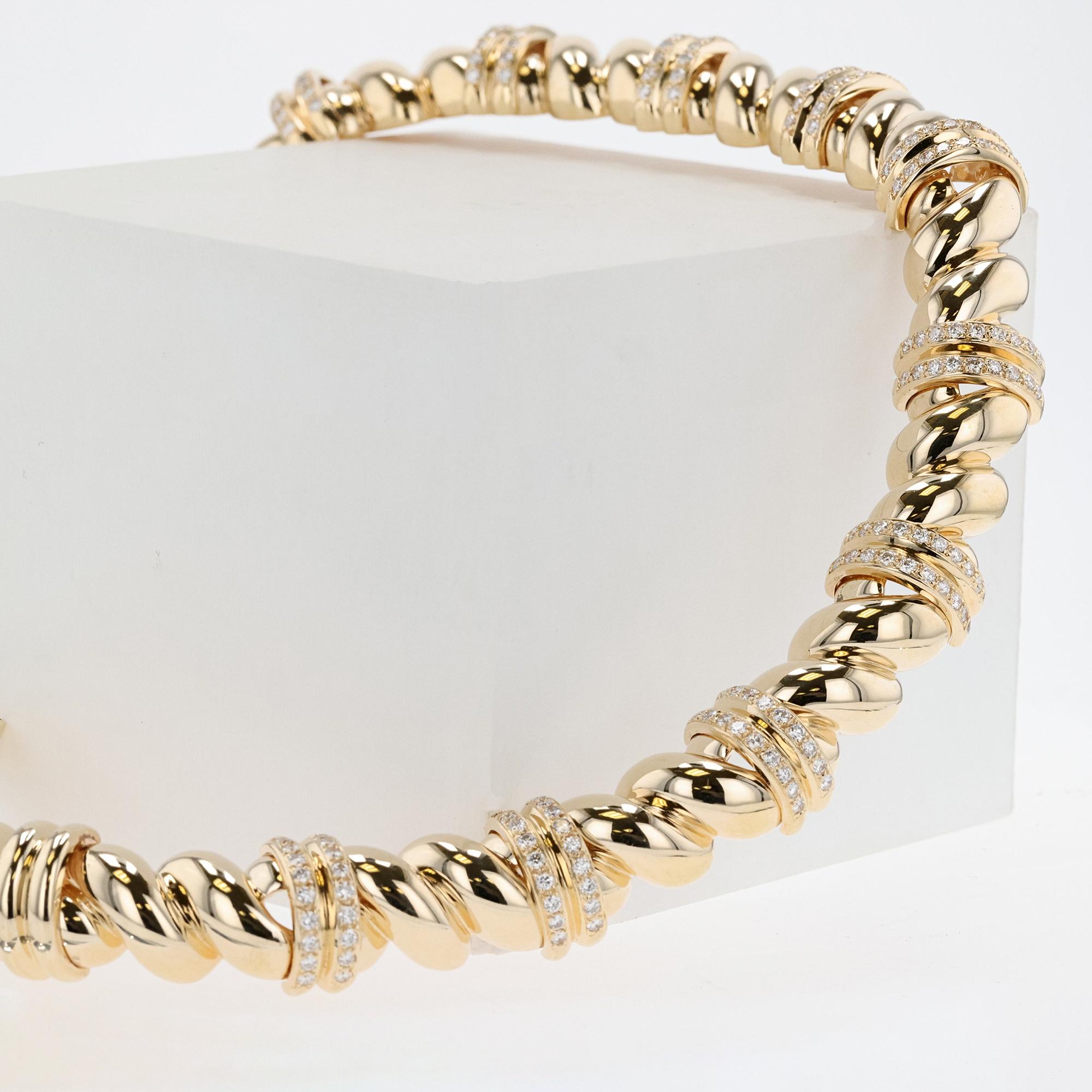 Vintage Gold and Diamond Collar Necklace In Excellent Condition For Sale In Princeton, NJ