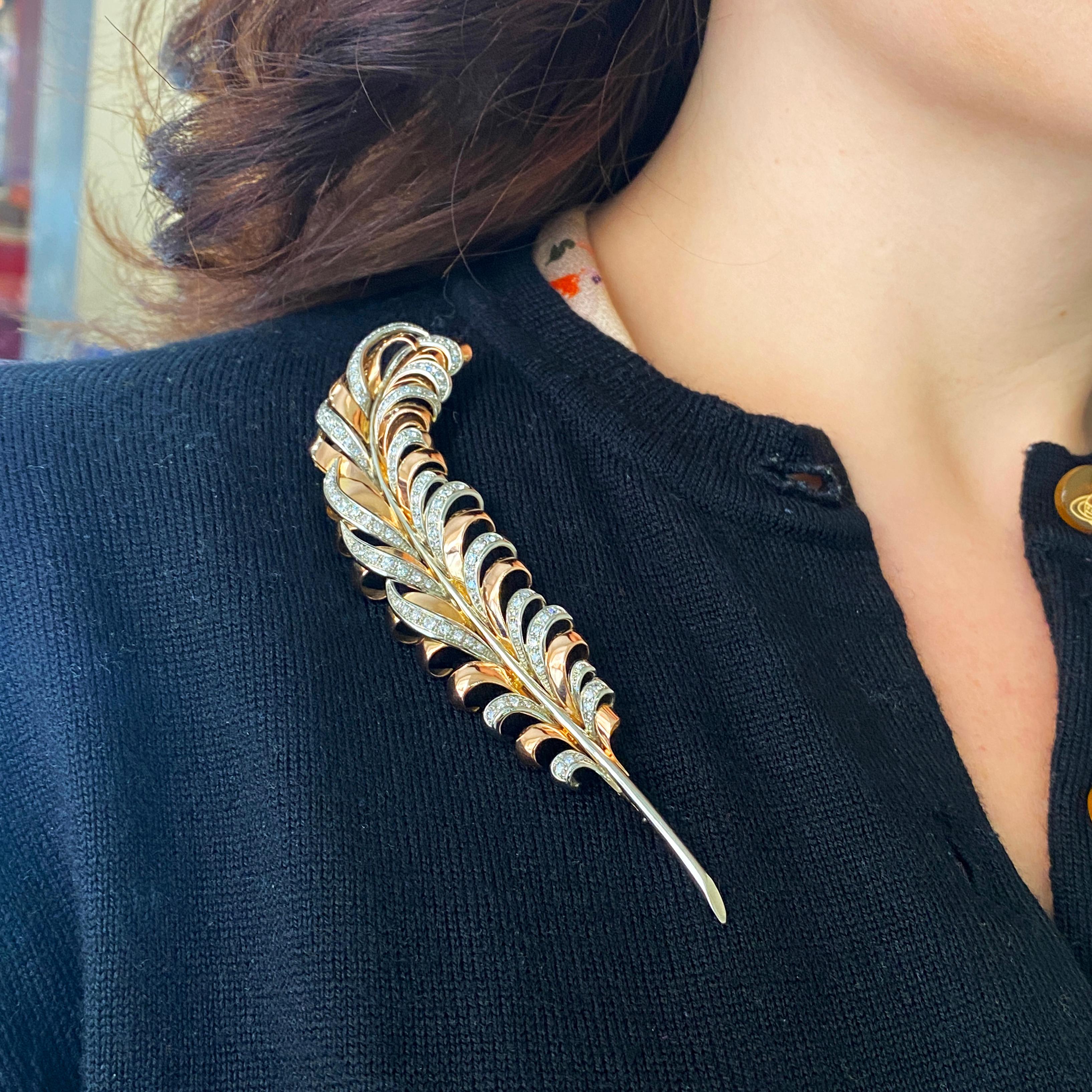 Brilliant Cut Vintage Gold and Diamond Feather Brooch, 3.50 Carats For Sale