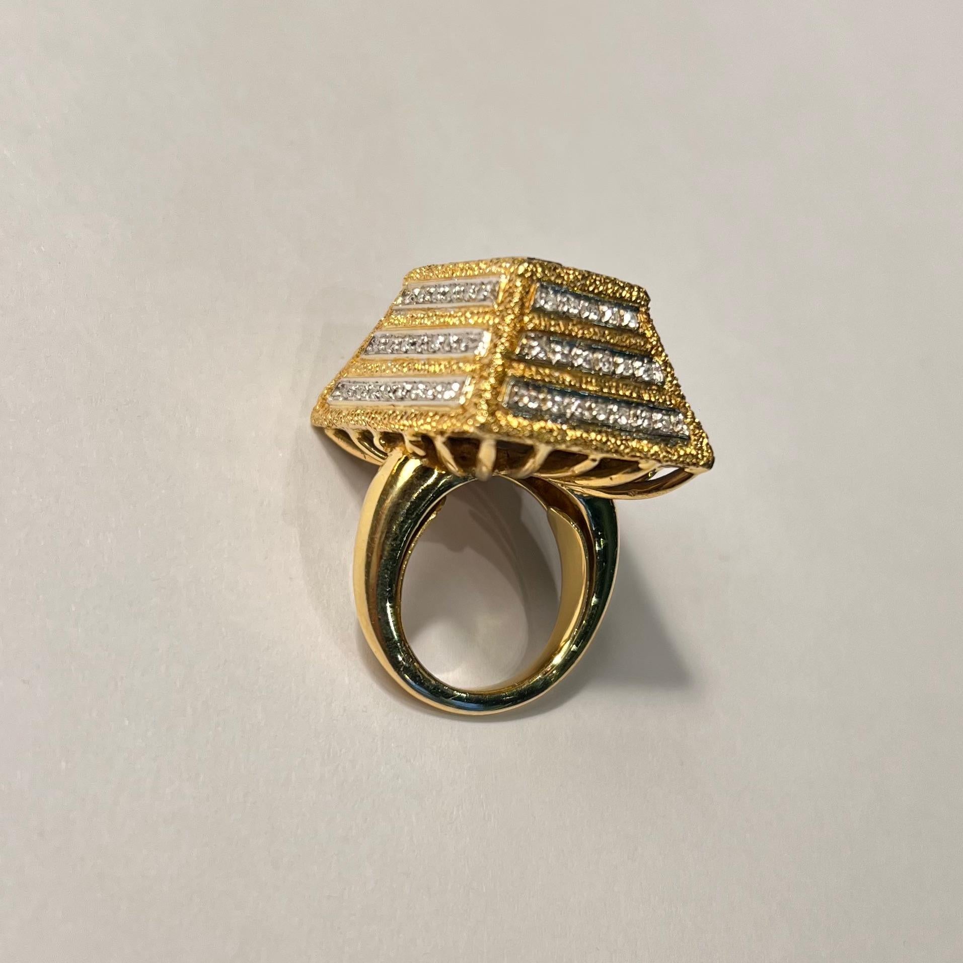 Gold- und Diamantring 1970er Jahre aus Gold im Angebot 1