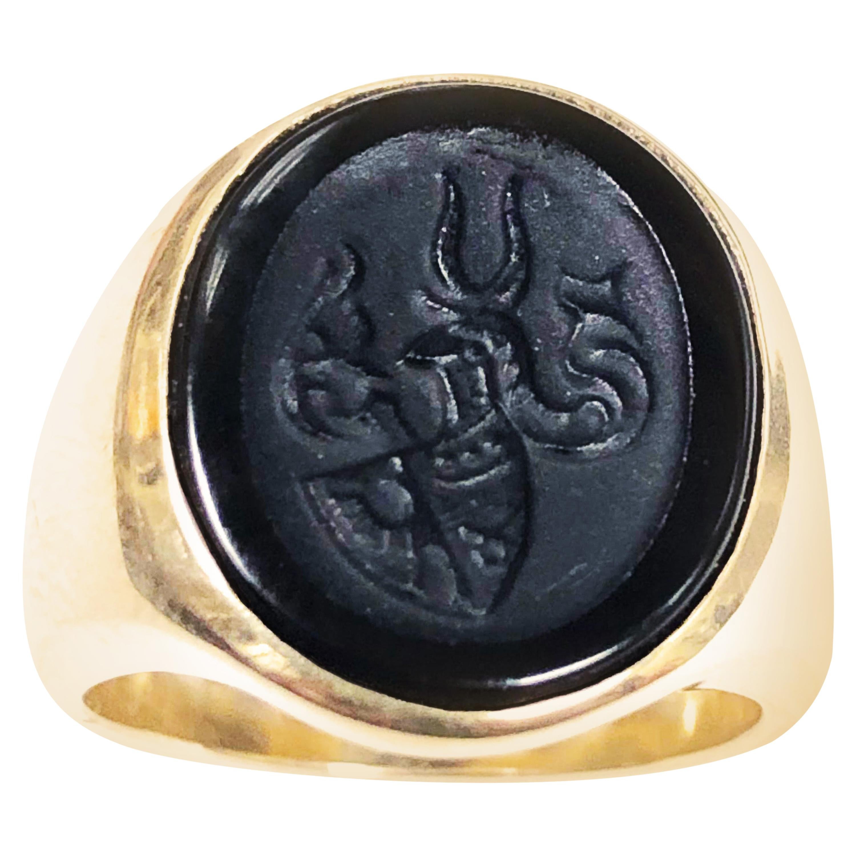 Vintage Gold and Onyx Gents Signet Ring