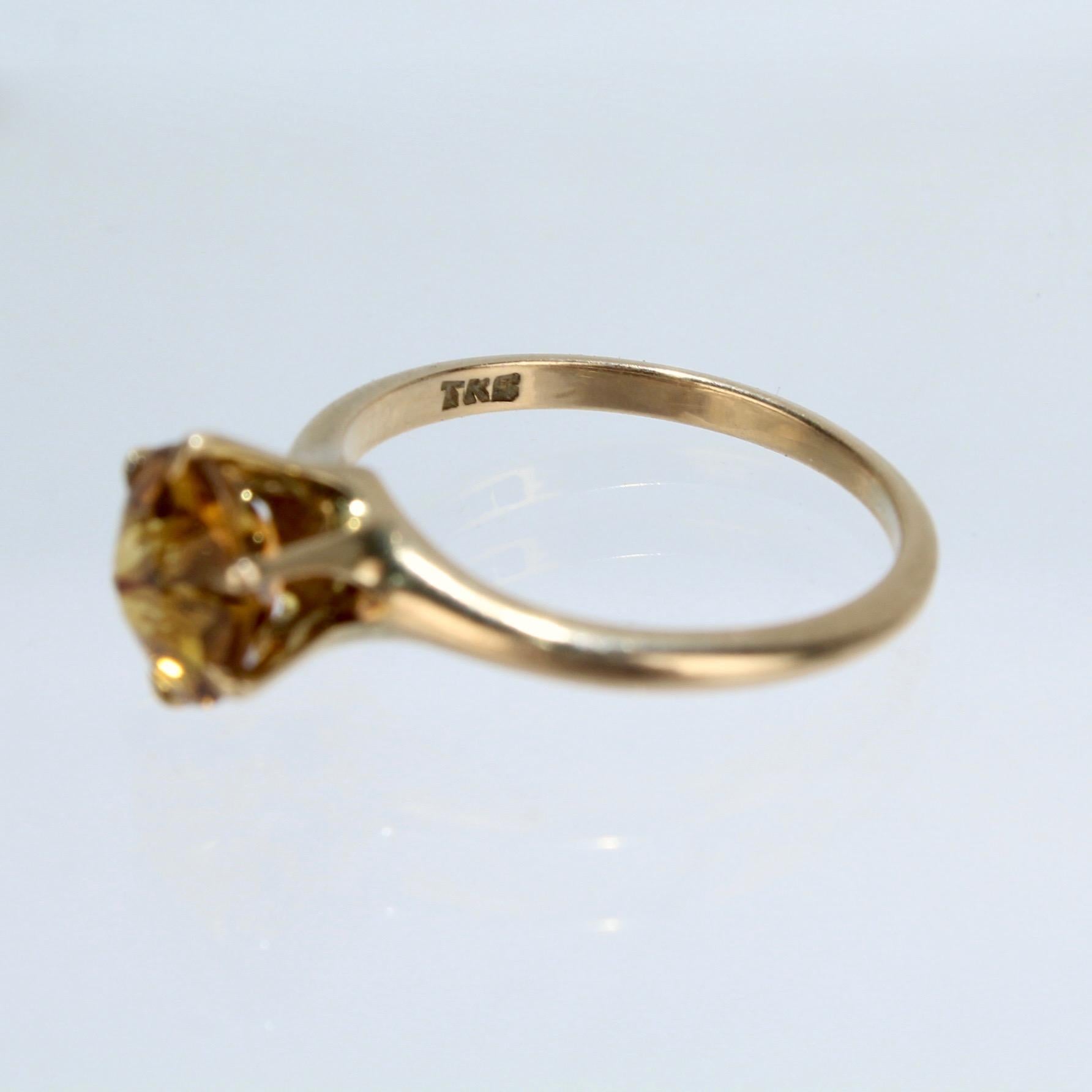 Vintage Gold and Orange Citrine Solitaire Ring In Good Condition In Philadelphia, PA