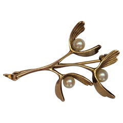 Vintage Gold and Pearl Mistletoe Brooch