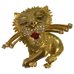 Retro Gold and Rhinestone Lion Pin Brooch