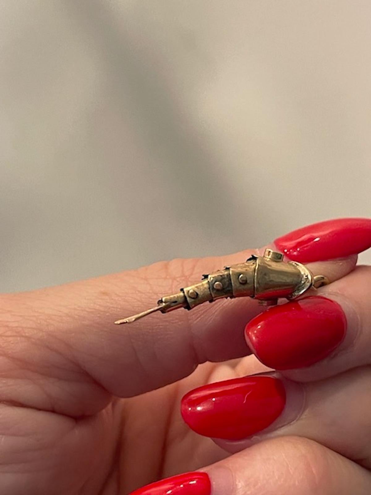 Vintage Gold and Sapphire Articulated Fish Charm In Excellent Condition In New York, NY