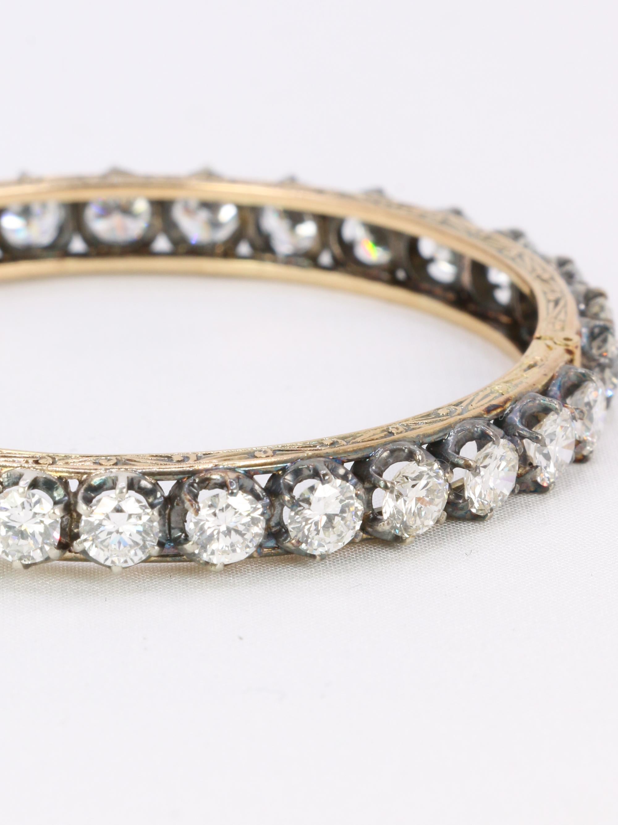 Vintage-Armband aus Gold und Silber mit 12-karätigen Diamanten (Rundschliff) im Angebot