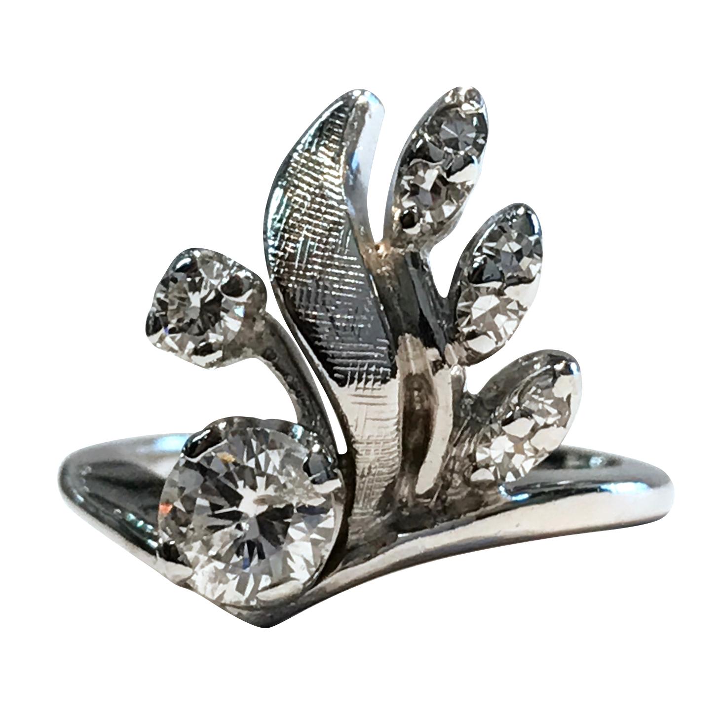 Vintage 18 Karat Diamond Floral Ring, 0.55 Carat