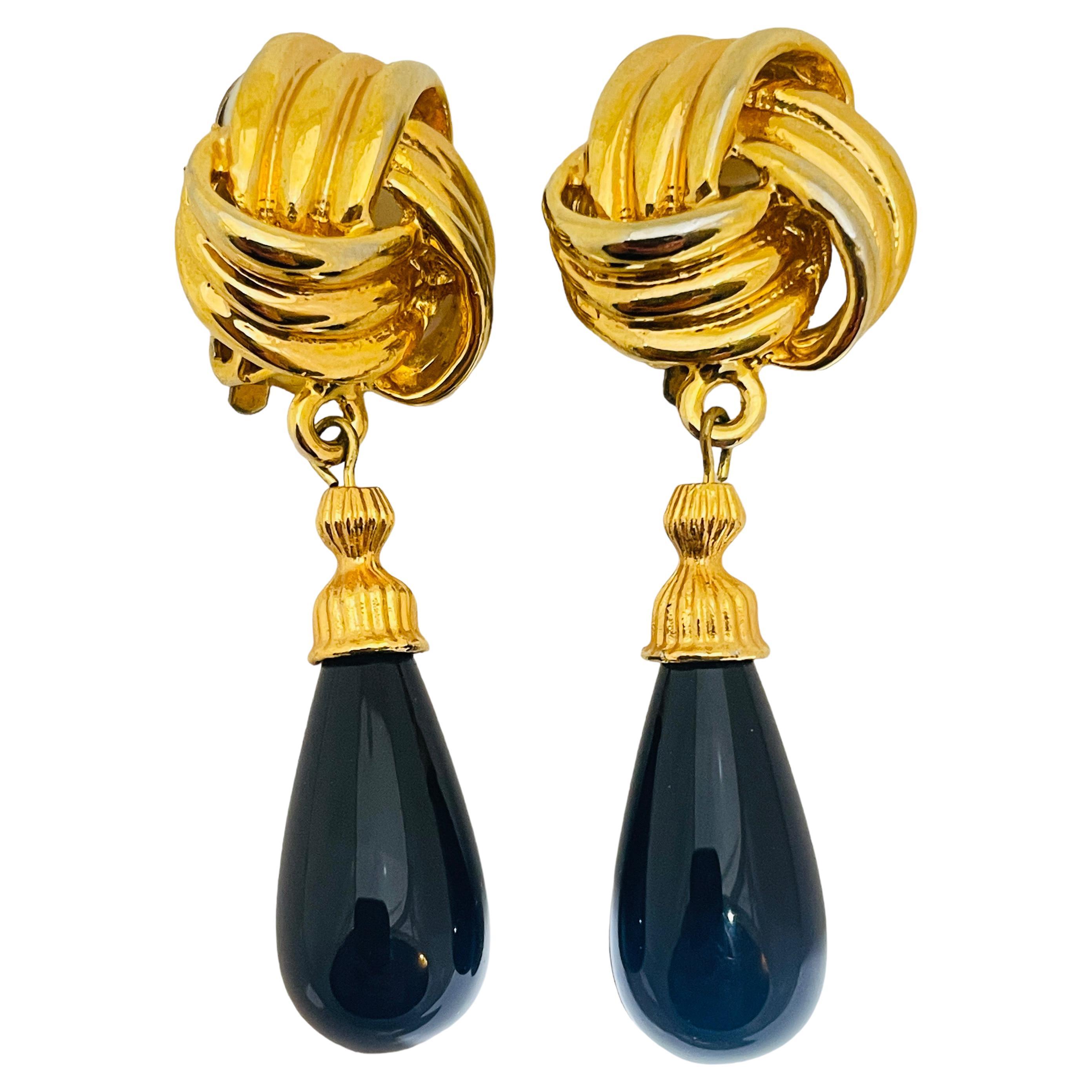 Vintage gold black glass drop clip on 80’s earrings   For Sale