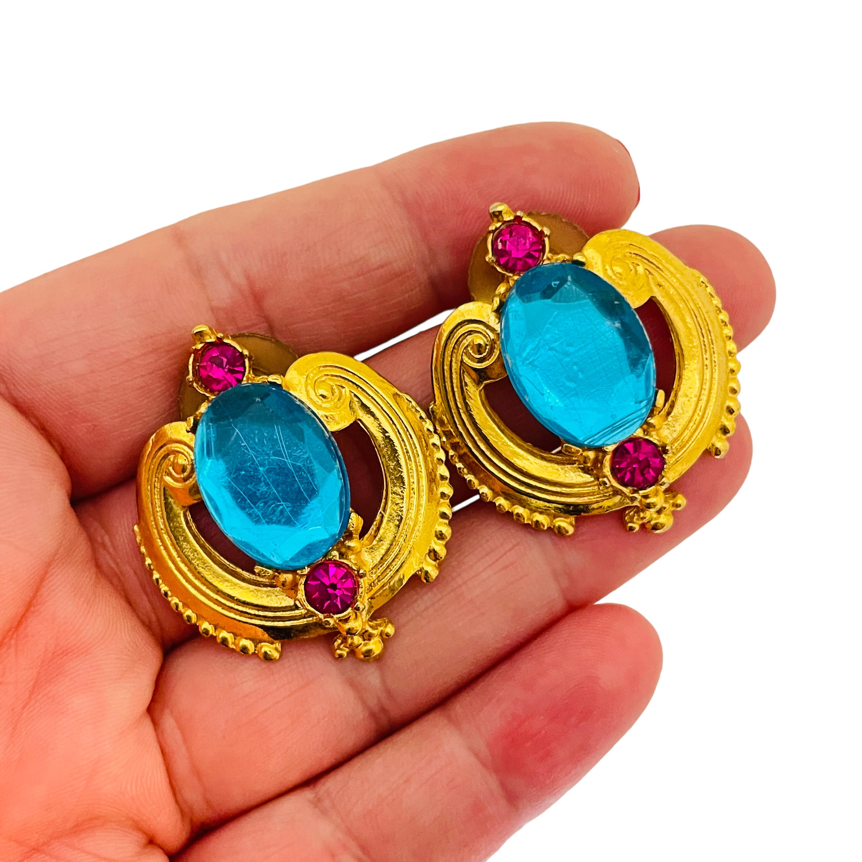 gold earrings nepali design