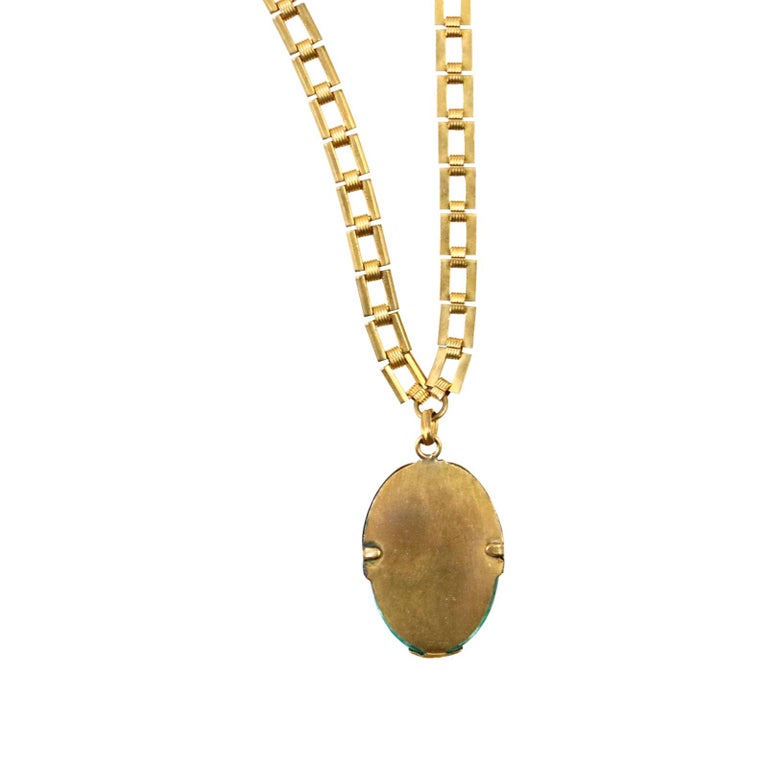 Vintage Gold Book Chain with Dangling Enamel Piece, circa 1940s For Sale 2