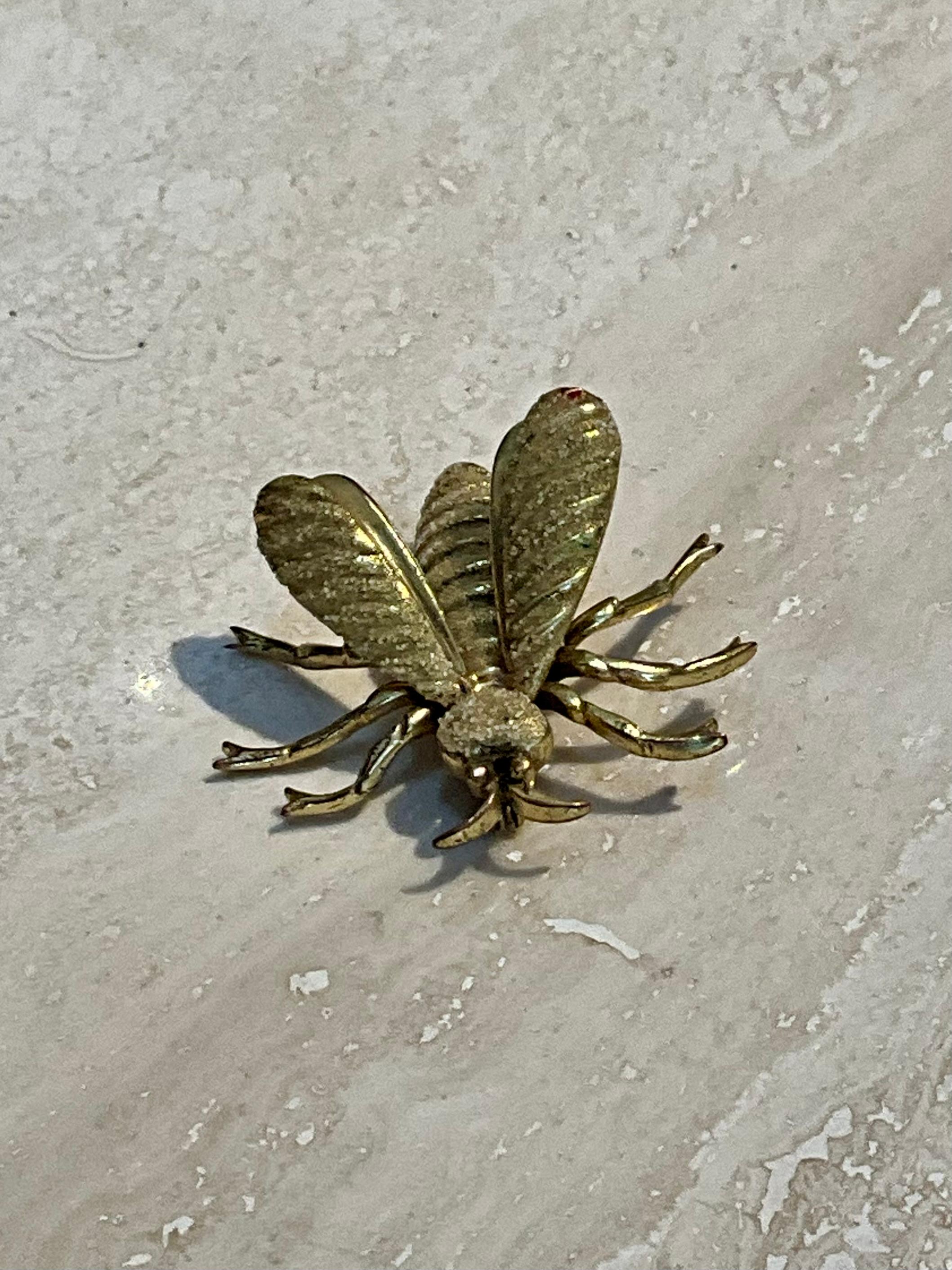Vintage Gold Bumblebee Brooch For Sale 1