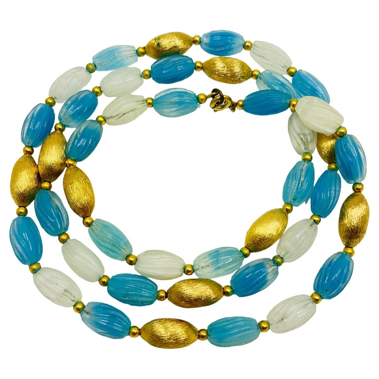 Vintage gold carved glass beaded necklace For Sale at 1stDibs