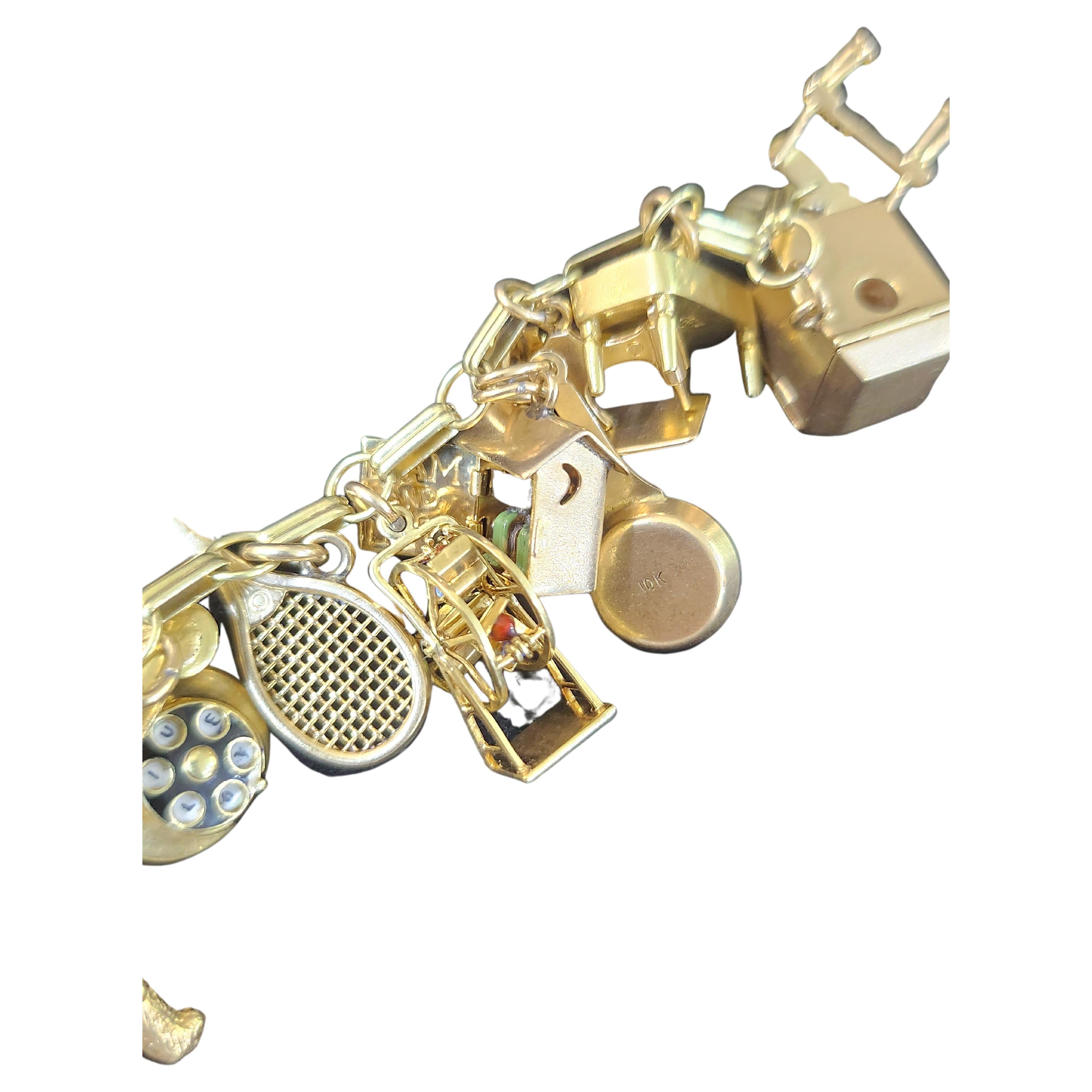 Gold-Charm-Armband im Angebot 9