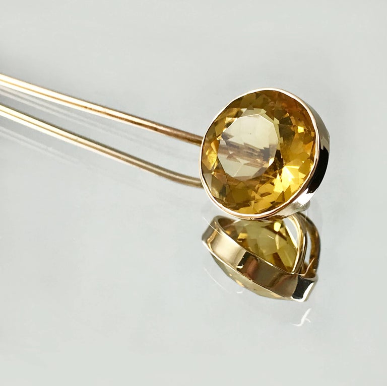 Round Cut Vintage Gold Citrine Stick Pin, 4.5 Carat For Sale