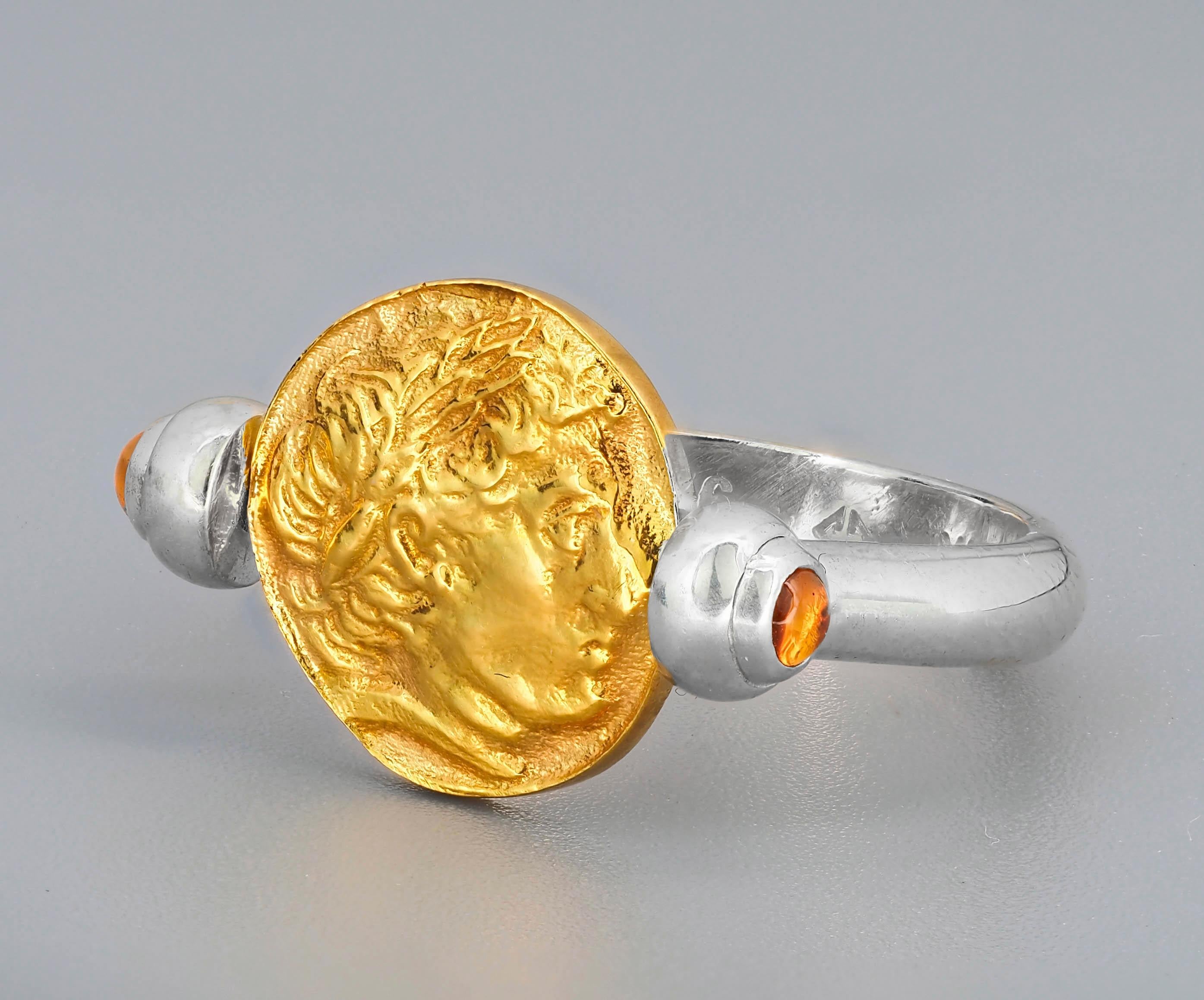 Women's Vintage gold Coin Ring.  For Sale