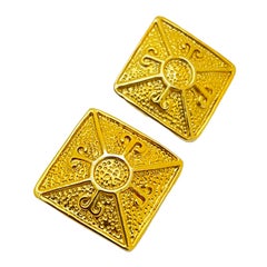 Vintage gold designer runway clip on earrings