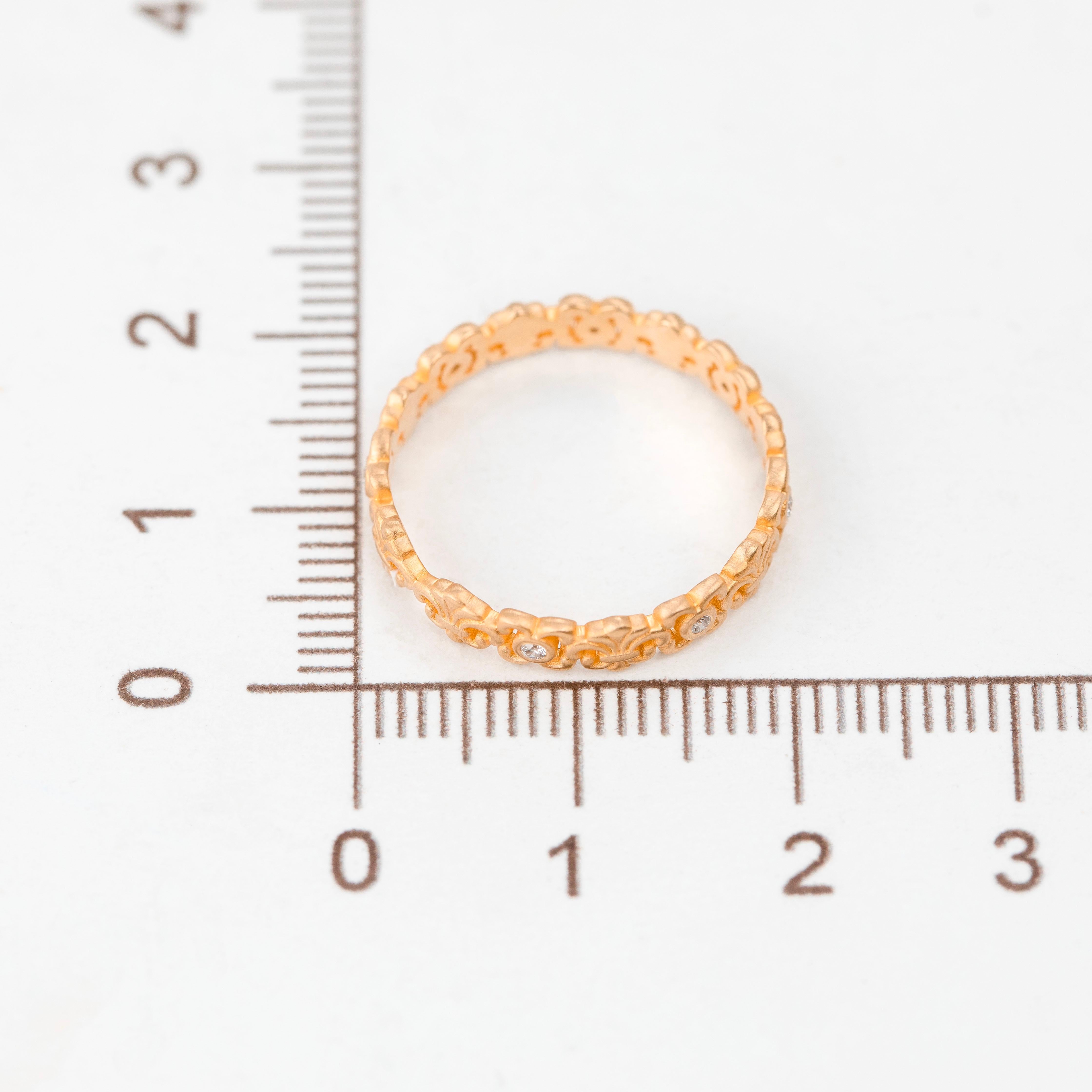 Vintage Gold Diamond Engagement Ring 0.10 ct For Sale 6