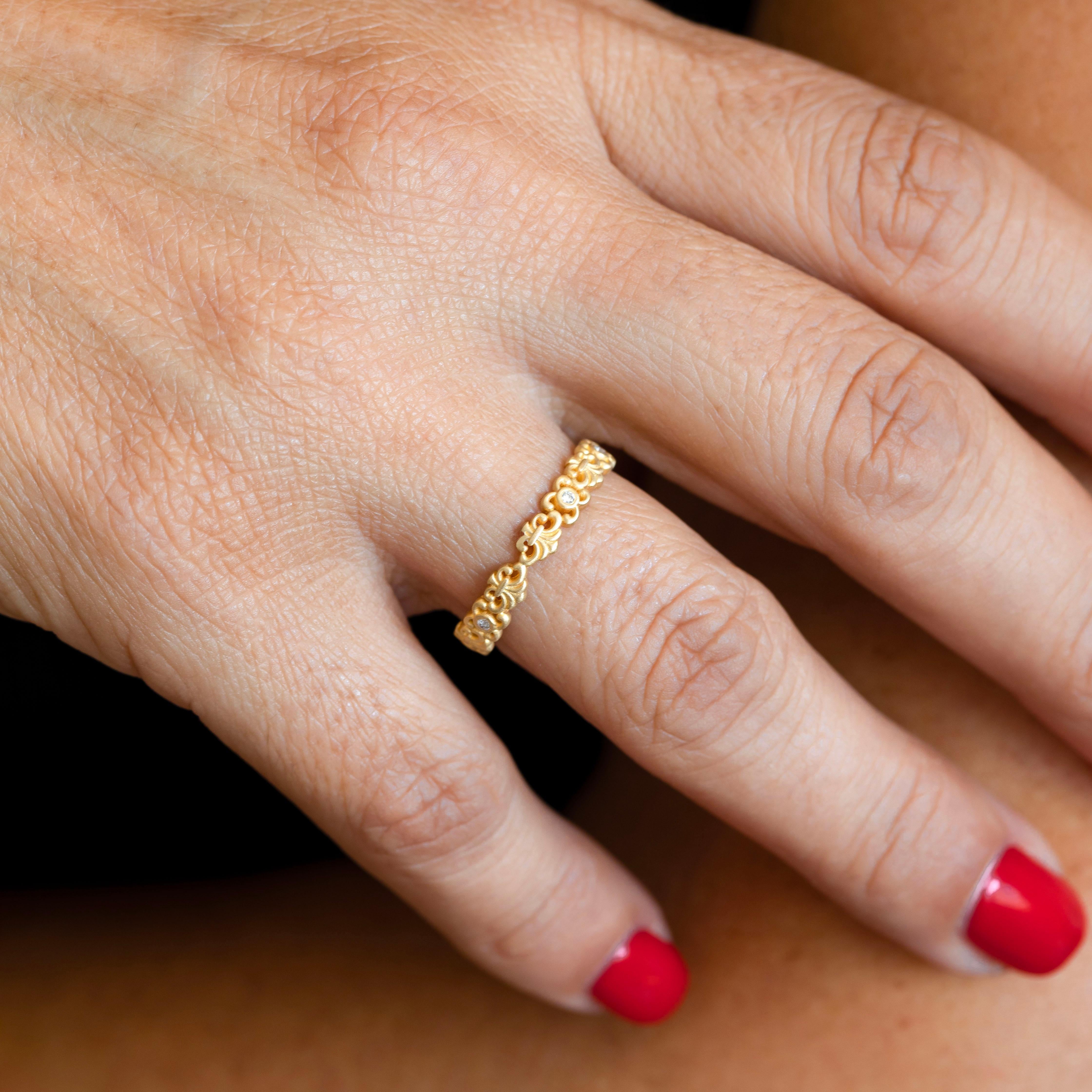 Vintage Gold Diamond Engagement Ring 0.10 ct For Sale 7