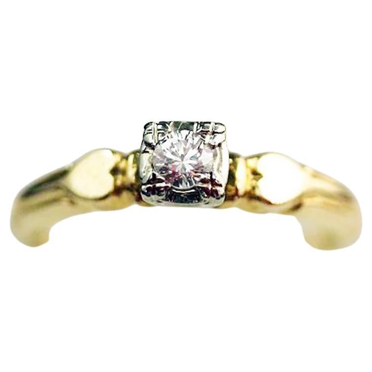 Vintage Gold Diamond Engagement ring, lovely heart anniversary ring For Sale