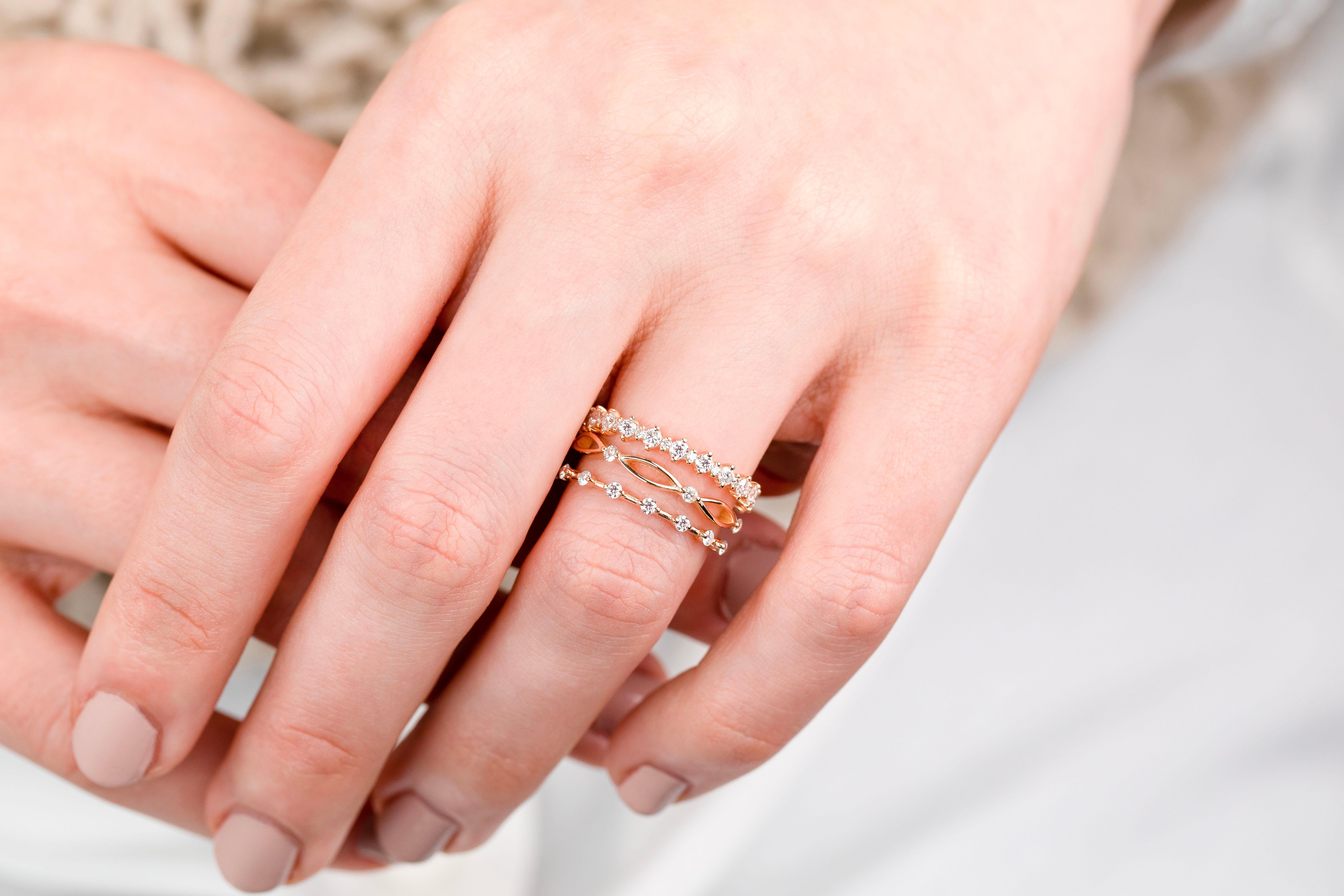 Anillo de compromiso de diamantes en oro vintage, alianza de boda, 0,8 ct alianza de boda Corte redondo en venta