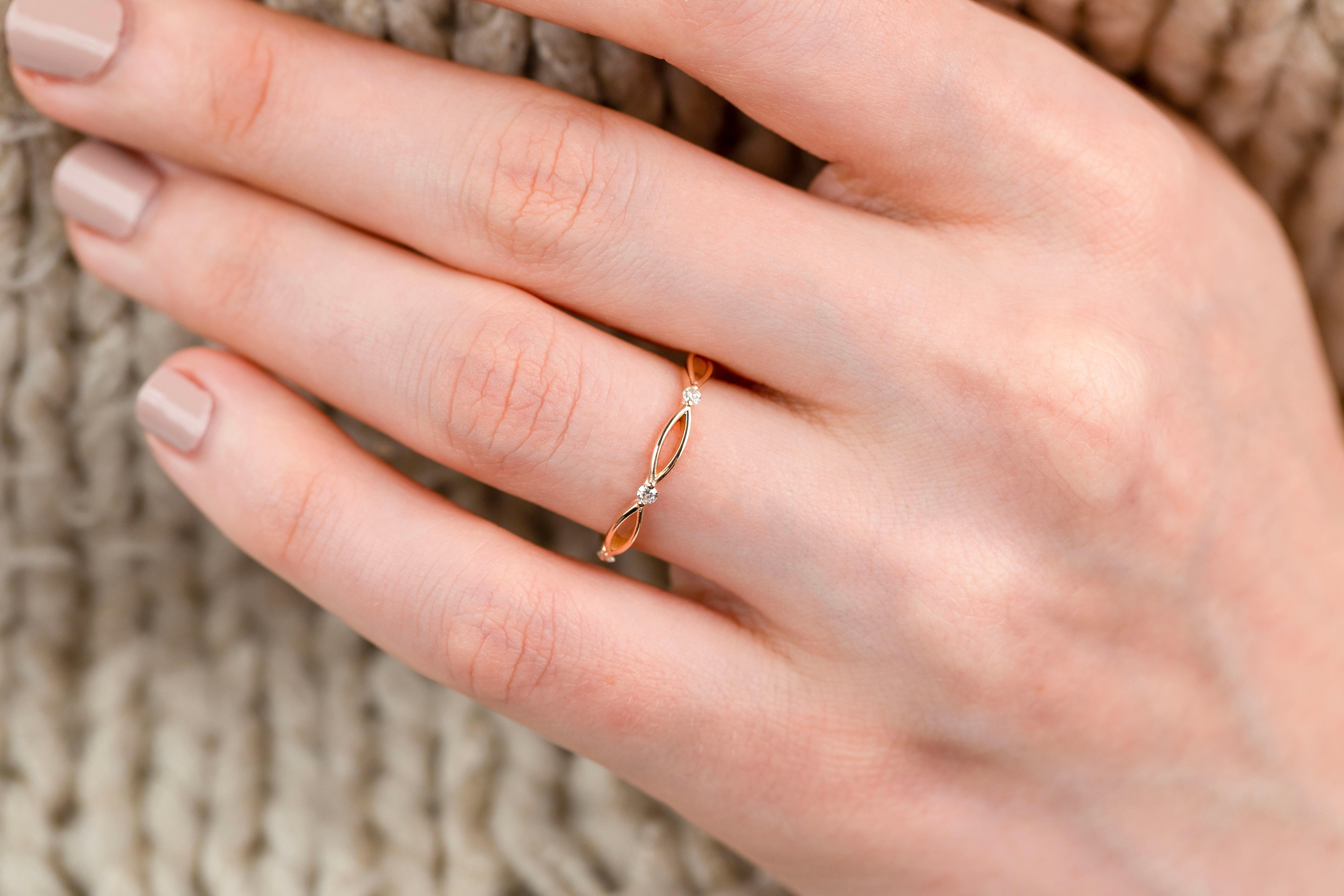 Anillo de compromiso de diamantes en oro vintage, alianza de boda, 0,8 ct alianza de boda en venta 1