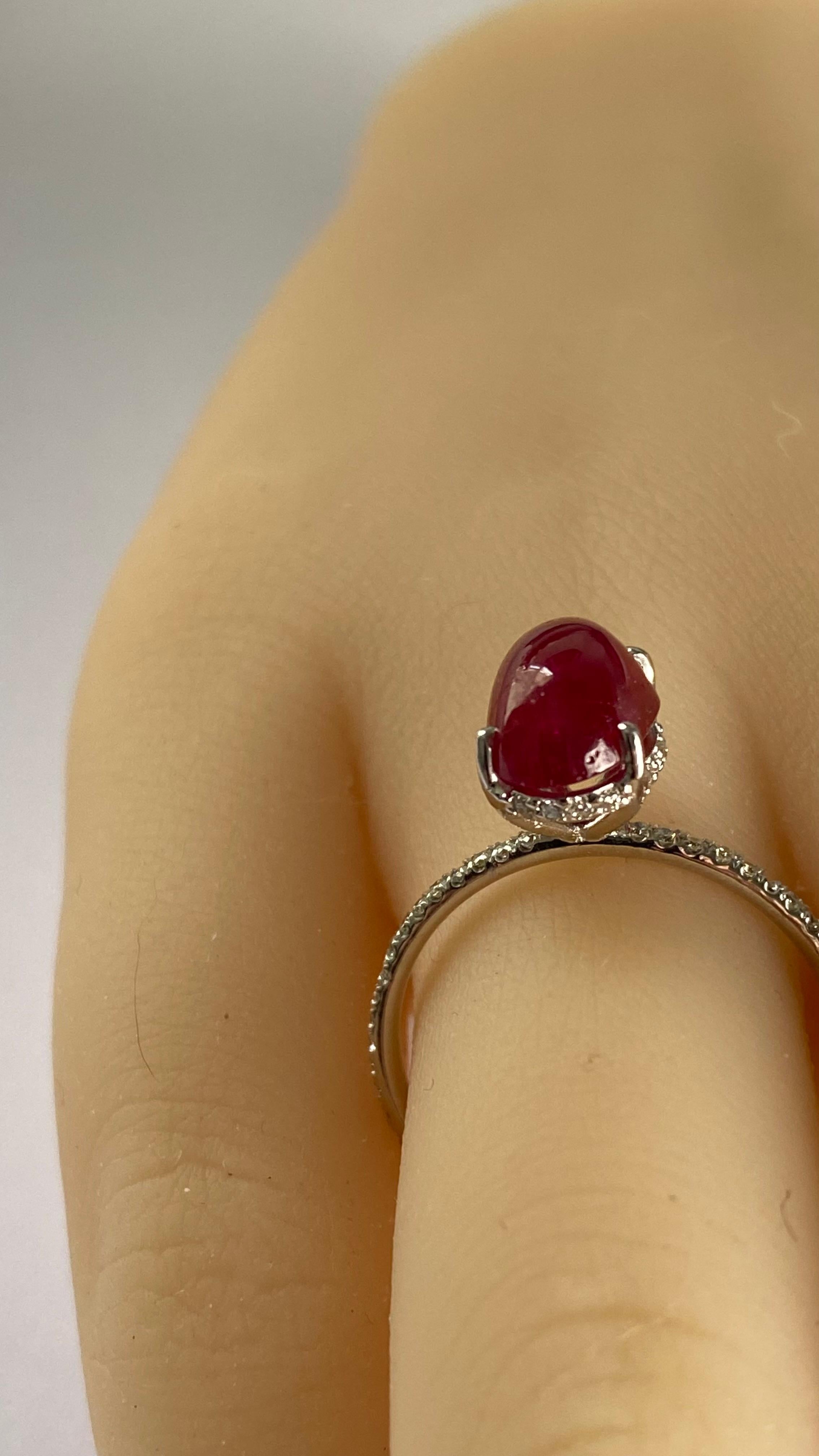 Vintage Gold Diamond Ring GIA Certified 3.10 Carat No Heat Burma Cabochon Ruby For Sale 2