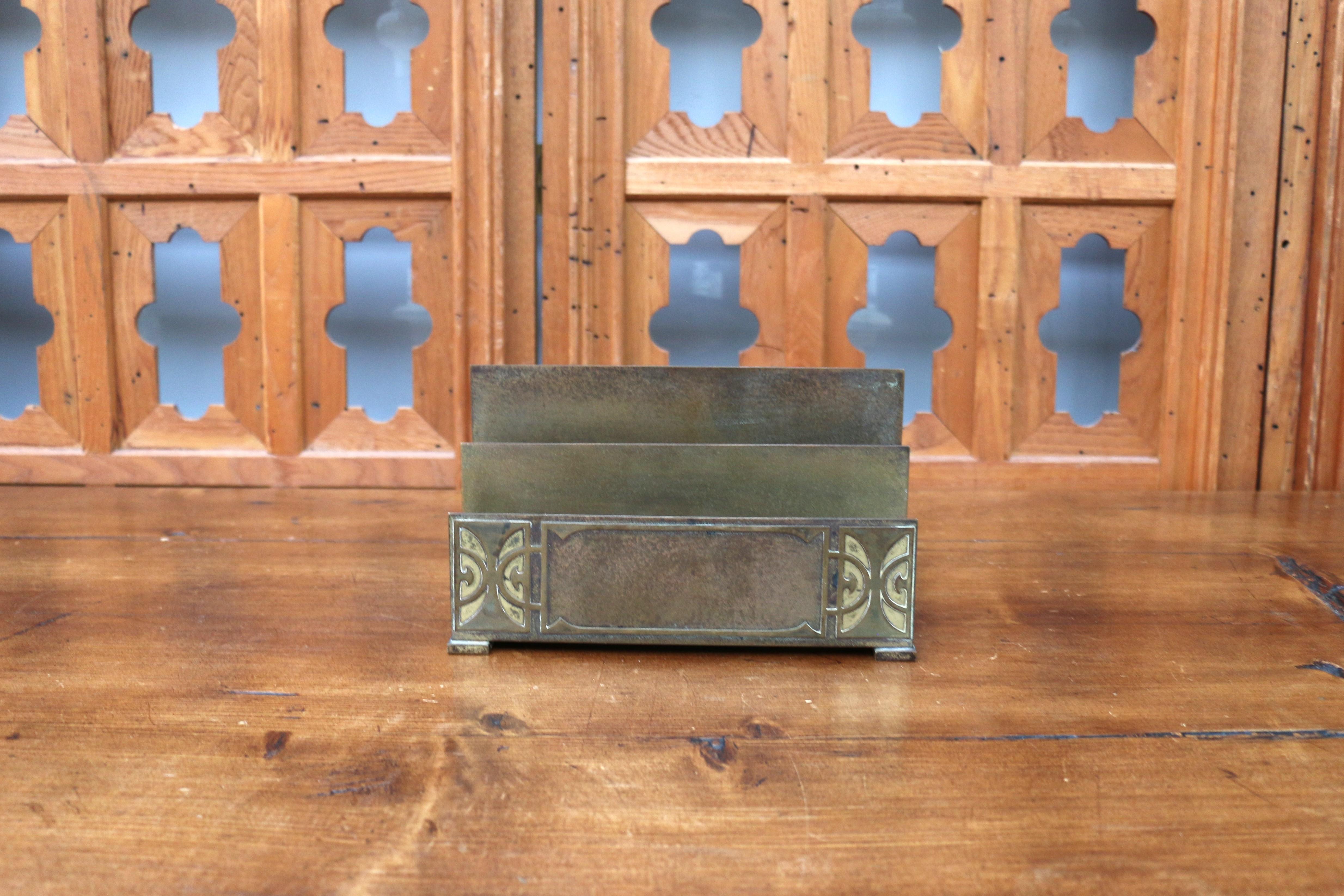 Spectacular vintage letter rack designed by Silver Crest Gold Over Bronze, it has the maker’s mark in the bottom. Beautiful piece for your desk. Made of bronze in an Art Deco design. Originally from the 1920’s.