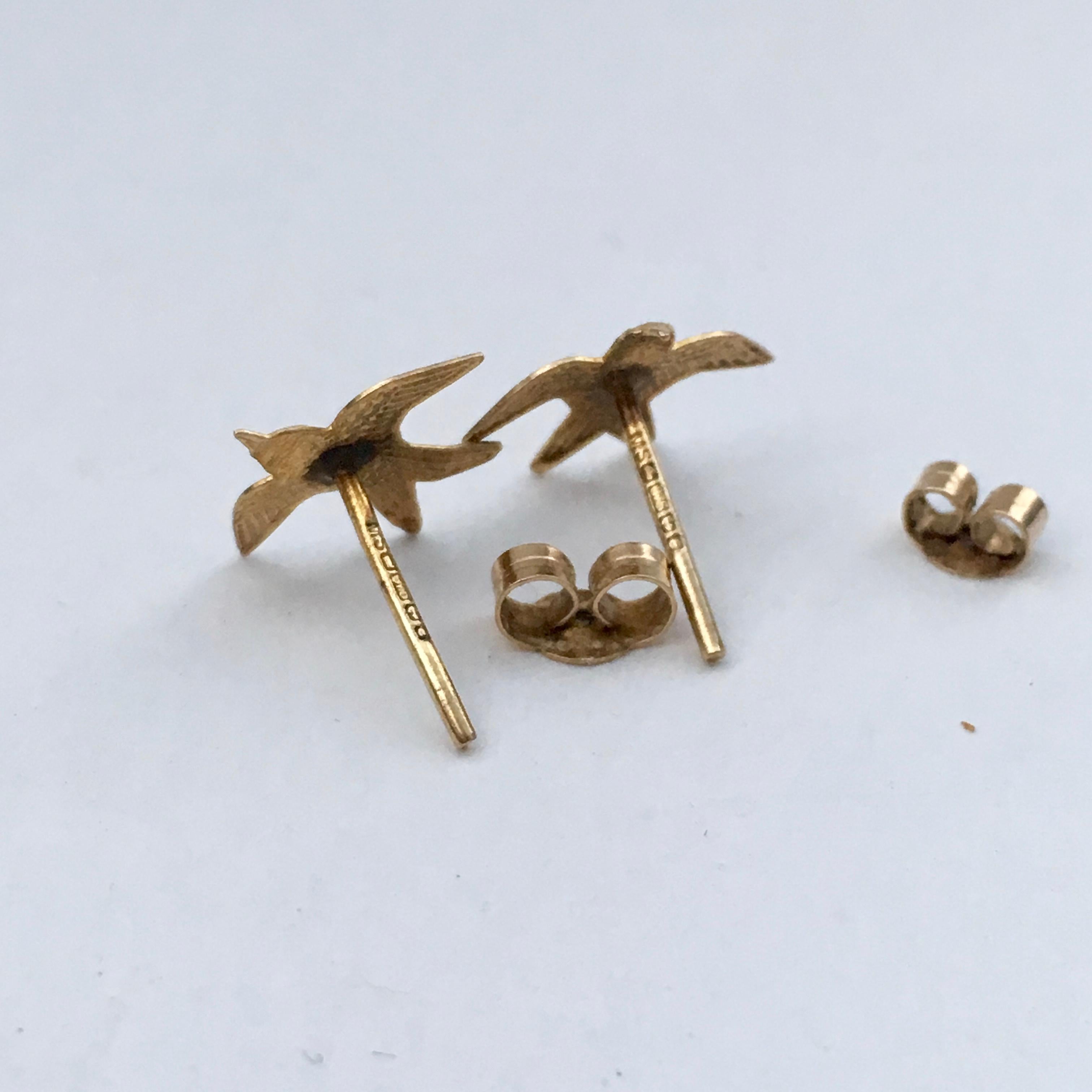Contemporary Vintage Gold Earrings Bird Swallow Studs