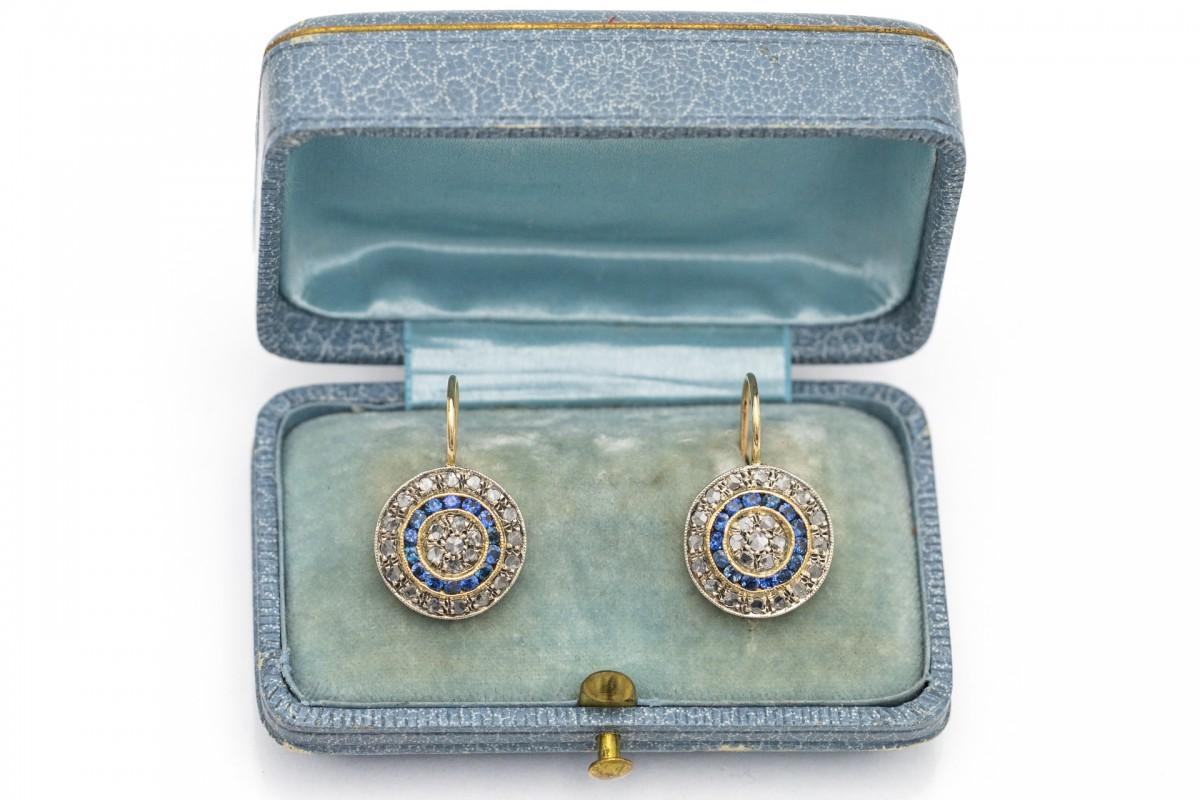 Vintage gold earrings with diamonds and sapphires. For Sale 1