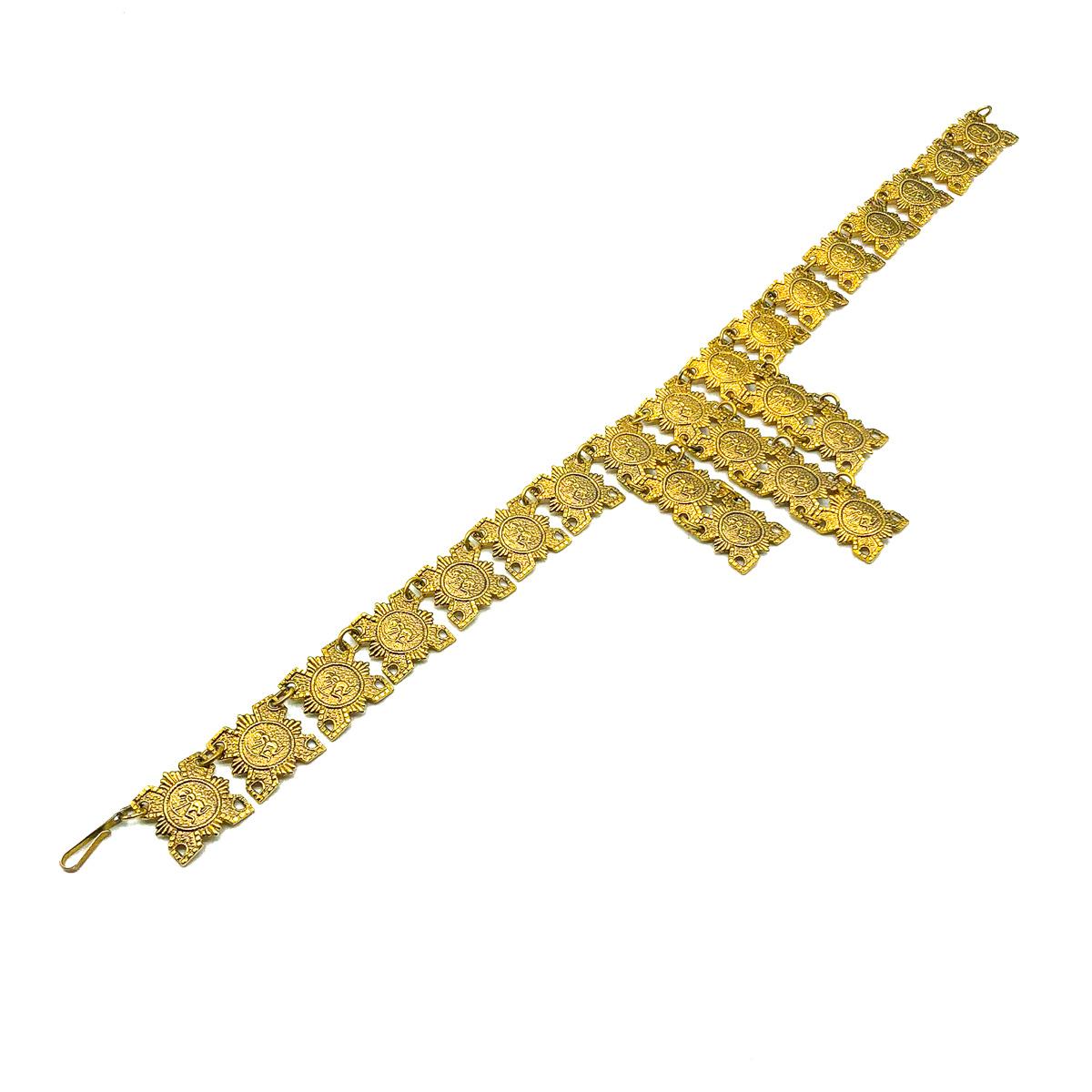 Bib éventail vintage en or de style néo-égyptien avec éventail, années 1960 Unisexe en vente