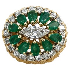 Vintage Gold Smaragd
Diamant Kleid Ring - 10 Birne Smaragde
2,20ct Diamanten