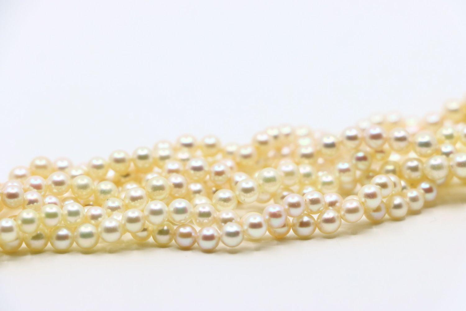 Vintage Gold Emerald Diamond Muti-Stand Pearl Bracelet For Sale 9