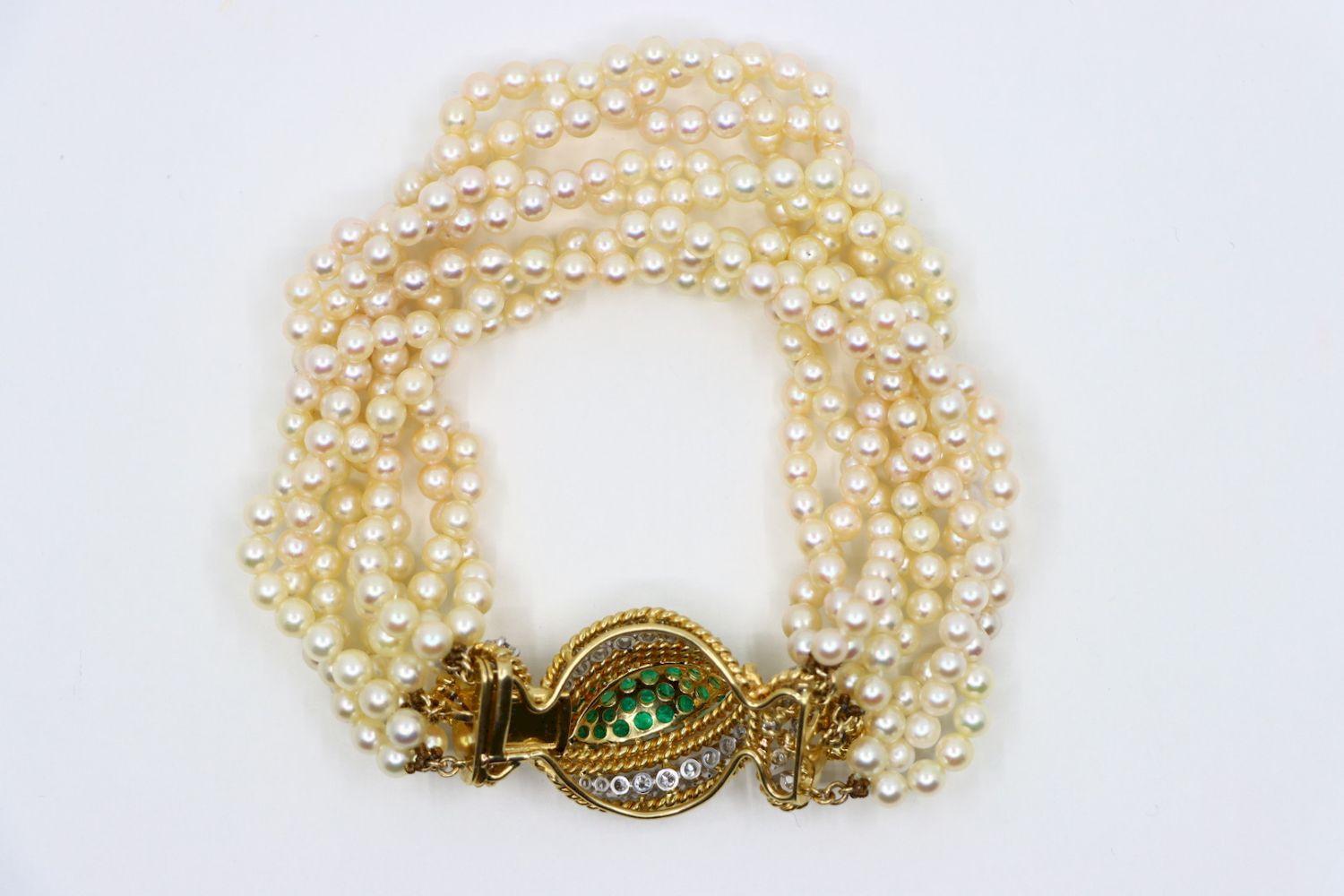 Vintage Gold Emerald Diamond Muti-Stand Pearl Bracelet For Sale 2