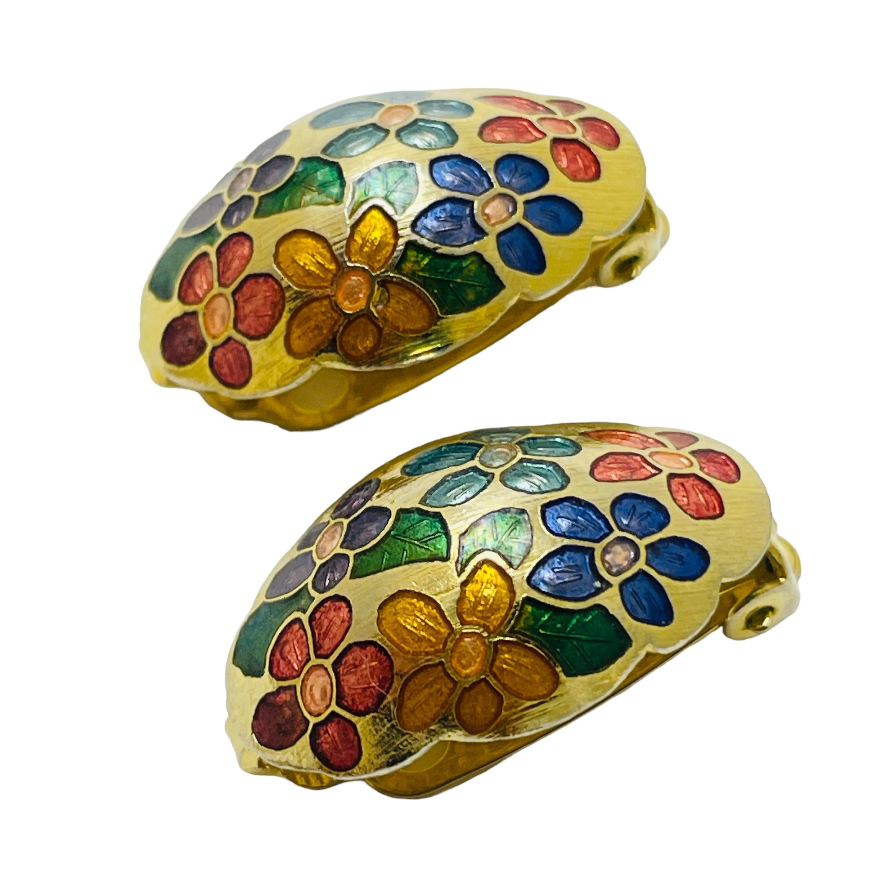 Women's or Men's Vintage gold enamel cloisonné flower designer clip on earrings For Sale