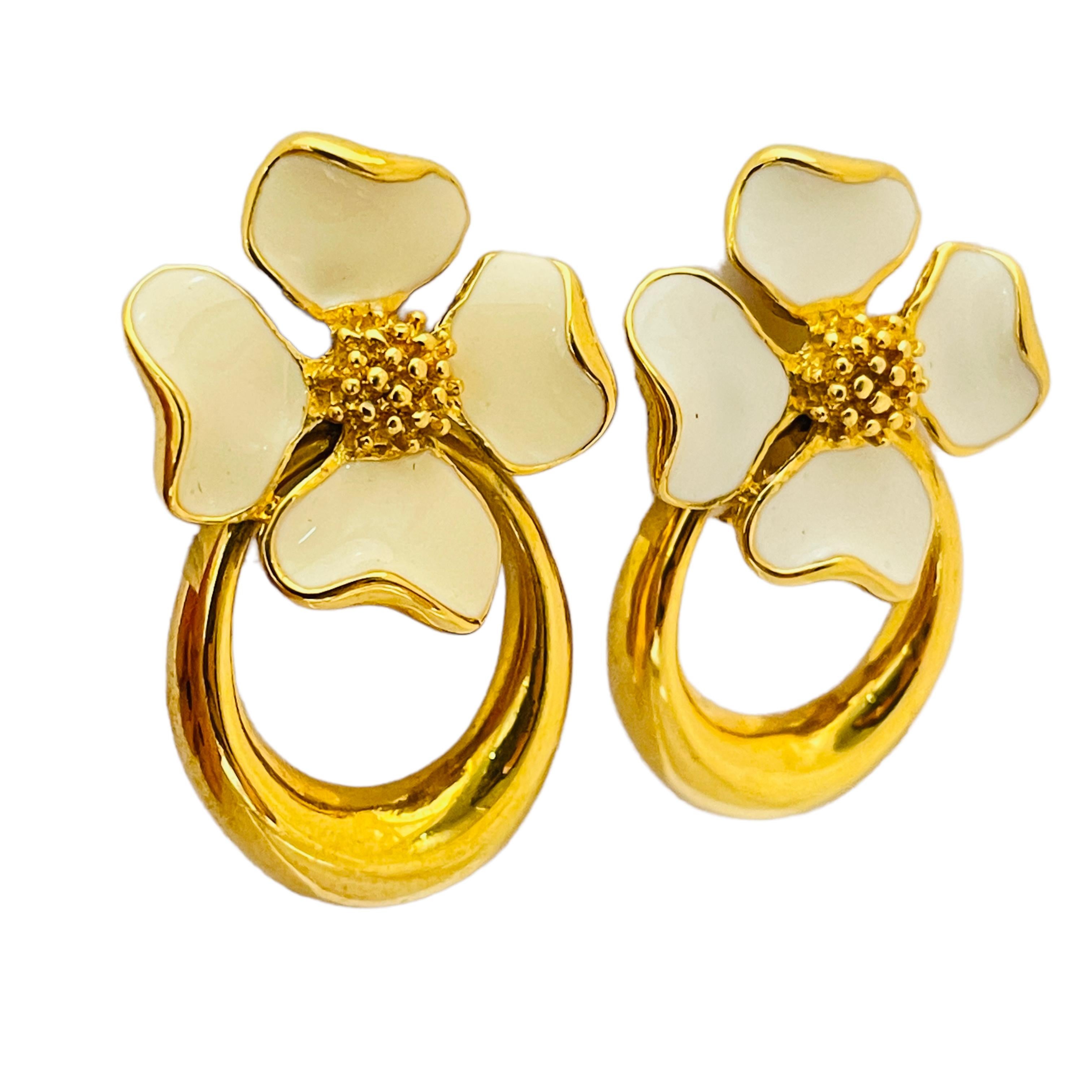Vintage gold enamel flower designer runway clip on earrings For Sale 1