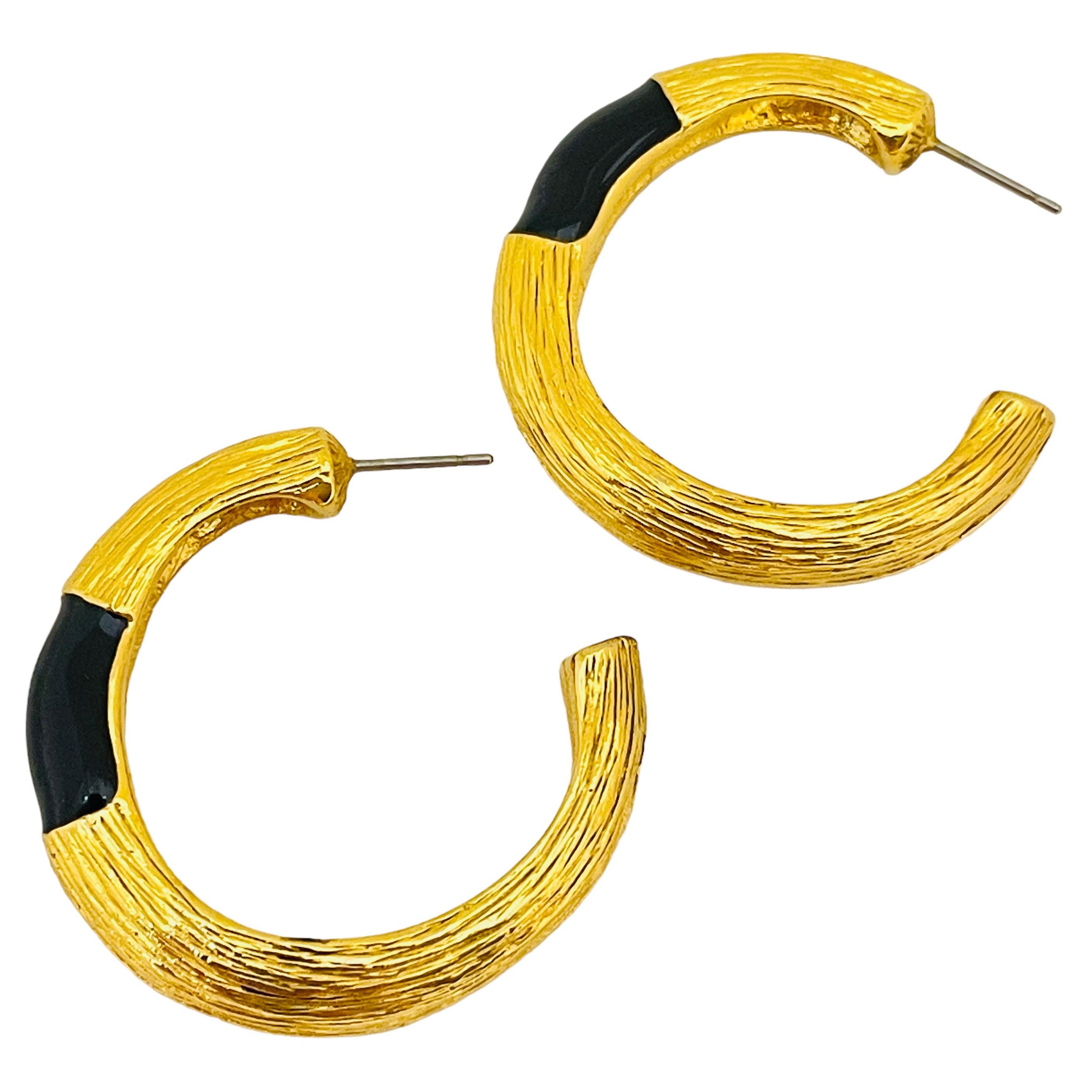 Boucles d'oreilles vintage en émail doré pour défilé de mode