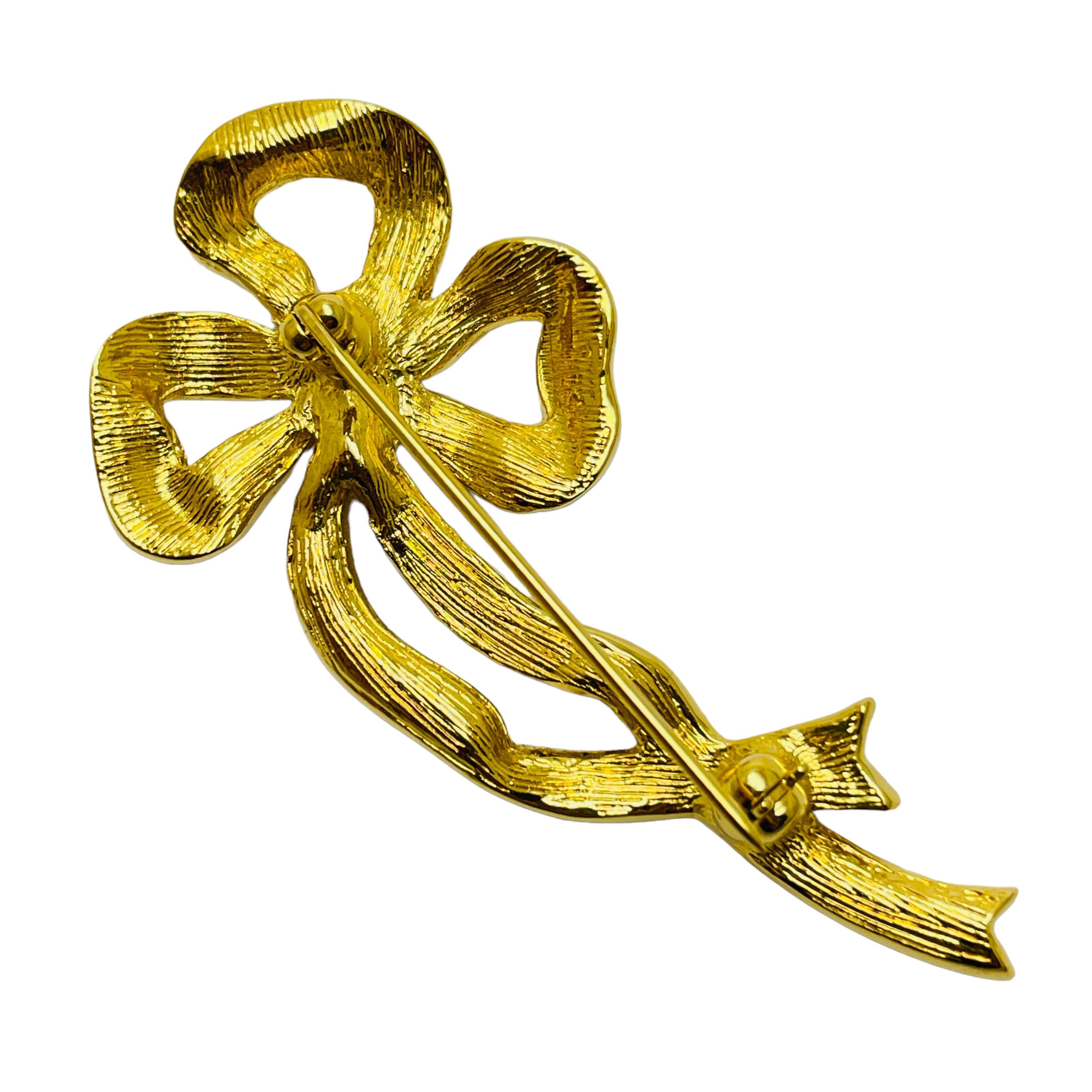 Vintage gold enamel rhinestone bow brooch In Good Condition For Sale In Palos Hills, IL