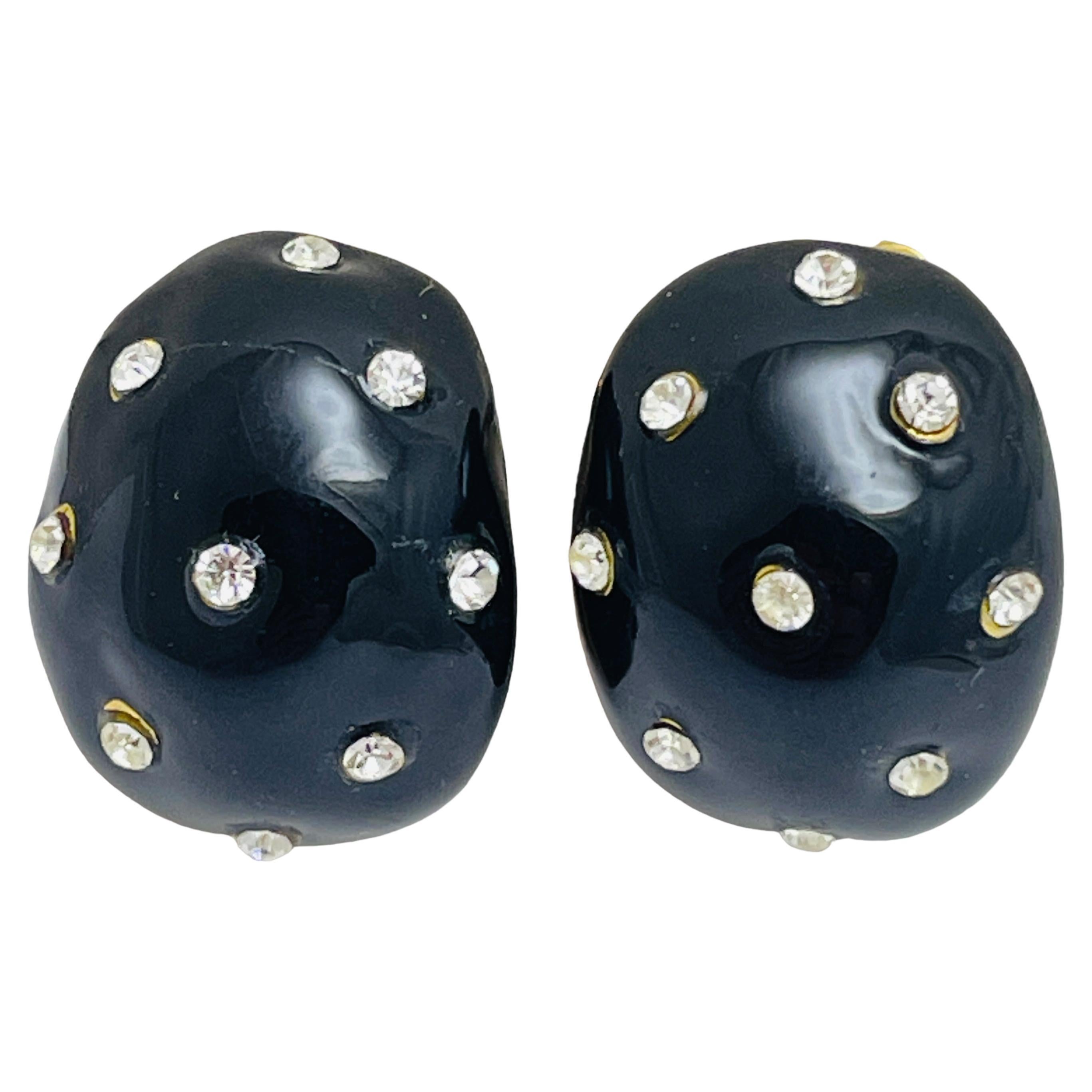 Orecchini a clip vintage con smalto dorato e strass di design