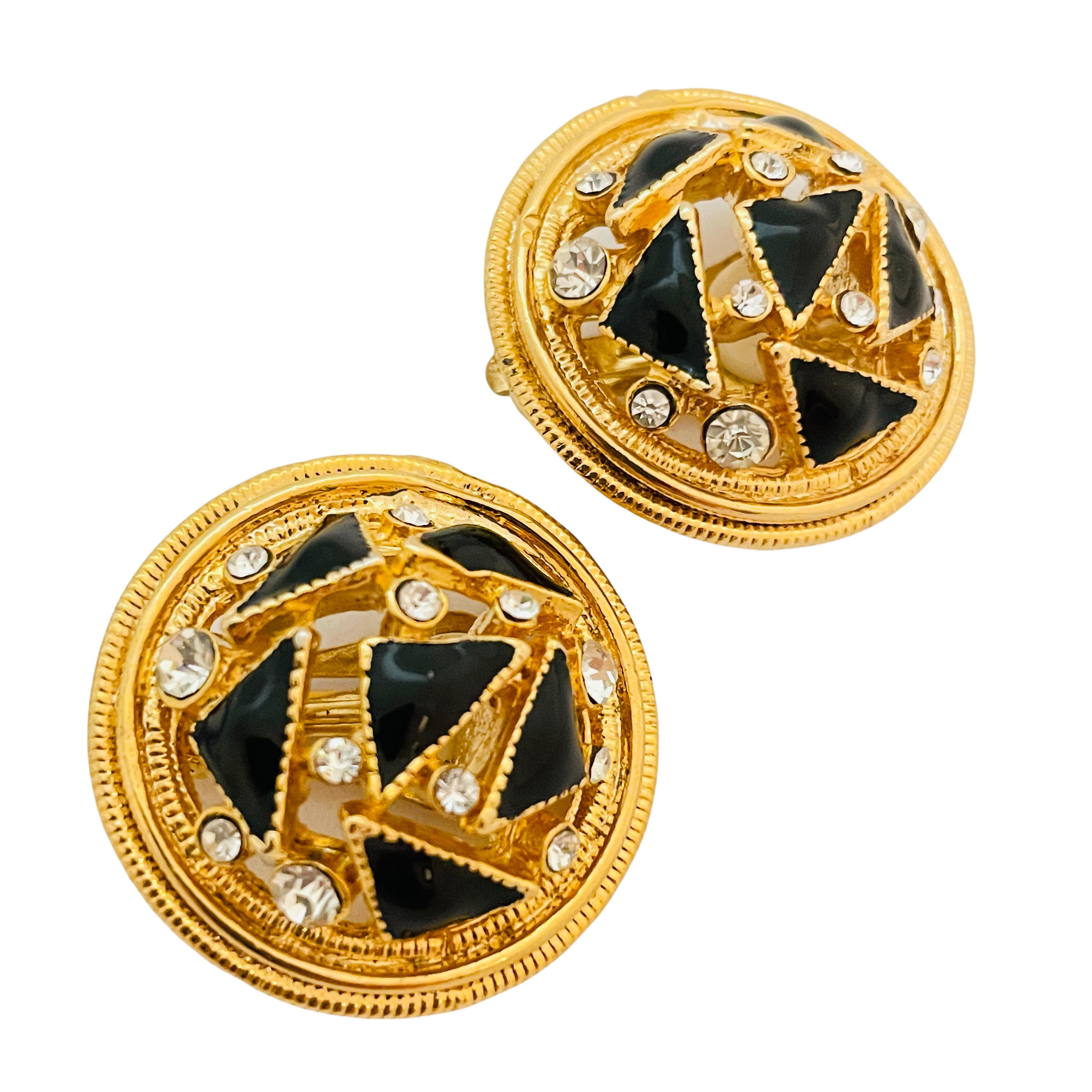 DETALLES

- sin signo

- tono dorado con esmalte y strass

- pendientes de pasarela de diseño vintage

MEDIDAS

- 1,13