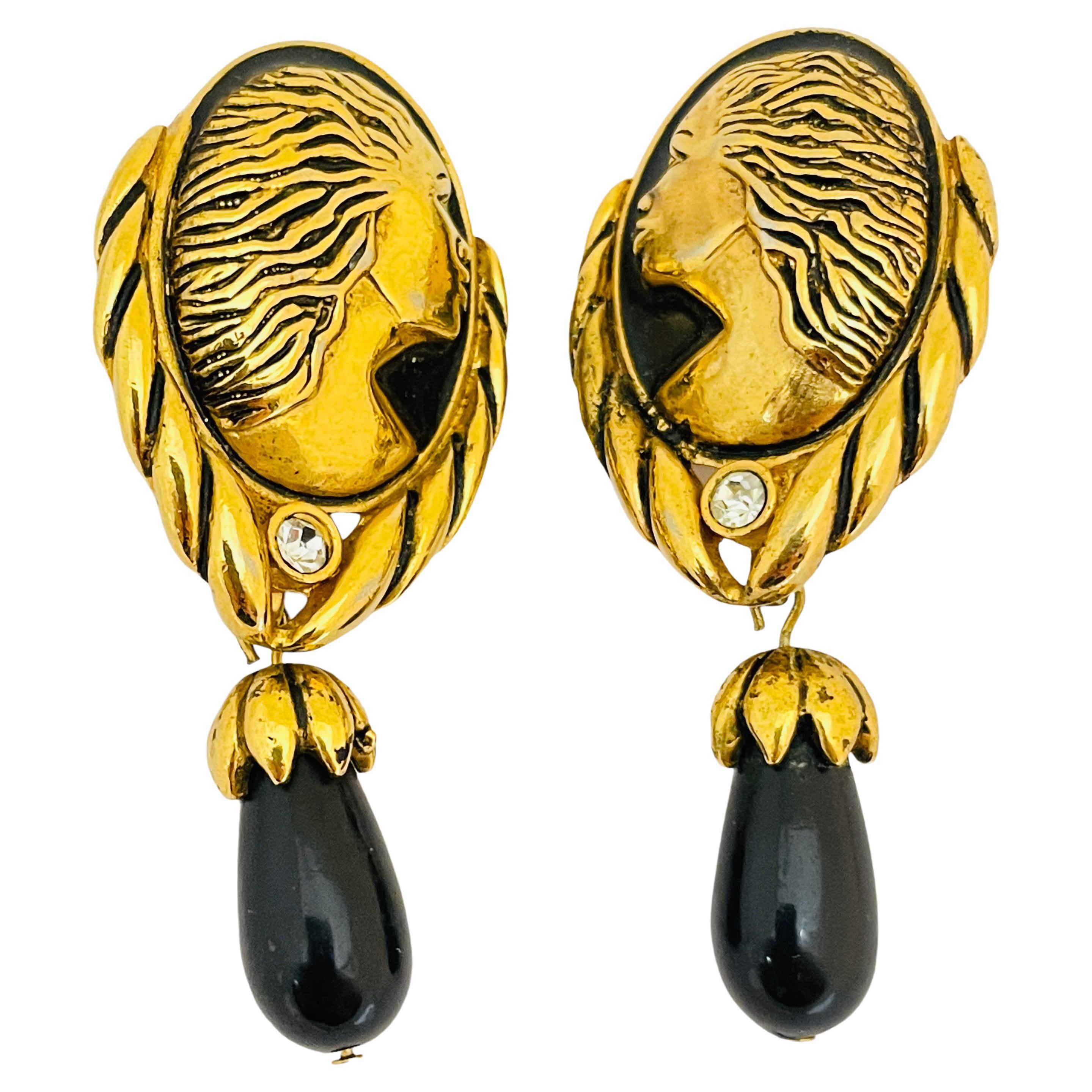 Vintage  gold enamel rhinestone designer runway clip on earrings For Sale