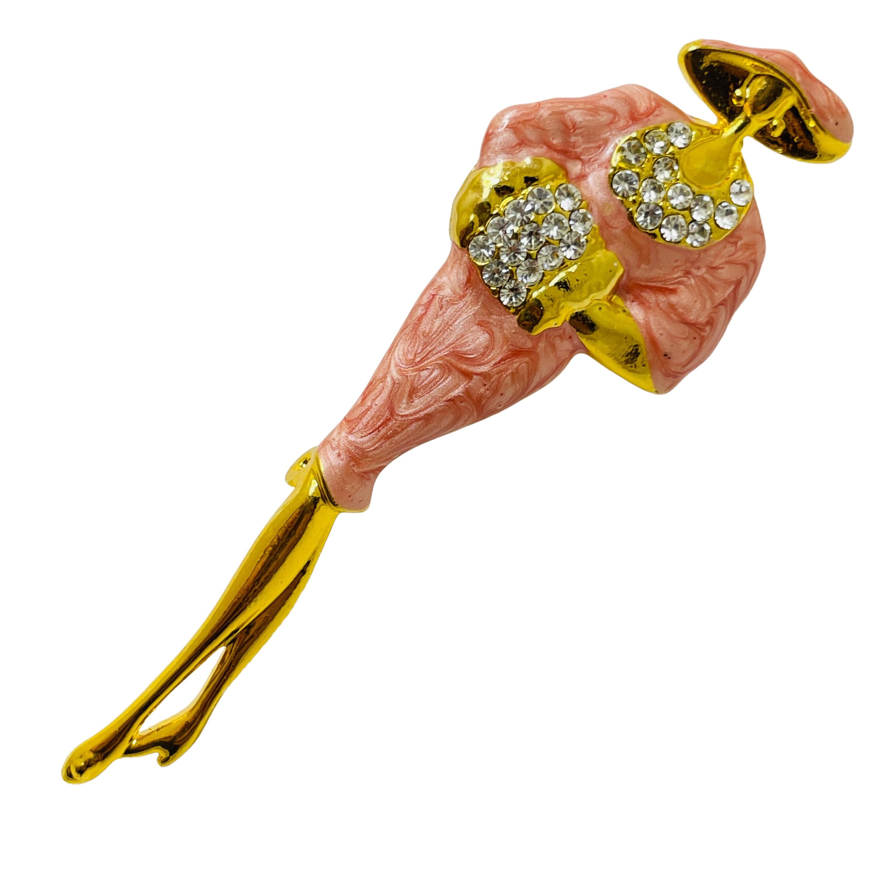 Femenino o masculino Broche de diseño vintage de esmalte dorado con strass elegante dama con sombrero en venta