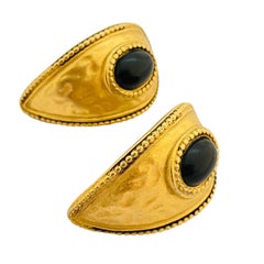 Vintage gold Etruscan black cab designer runway clip on earrings