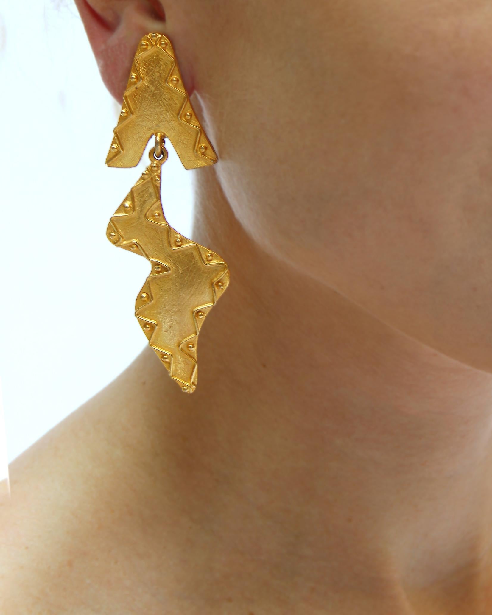 Etruskische Statement-Ohrringe aus Gold (Neoetruskisch) im Angebot