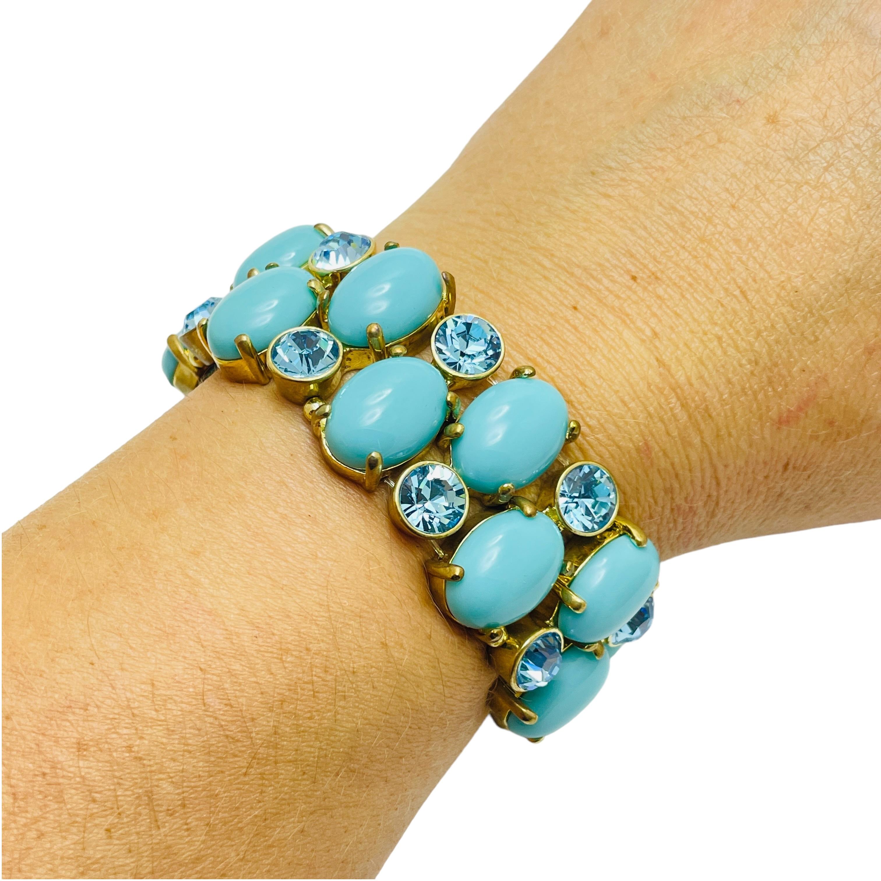 Bracelet de défilé vintage en or et verre fausse turquoise Pour femmes en vente