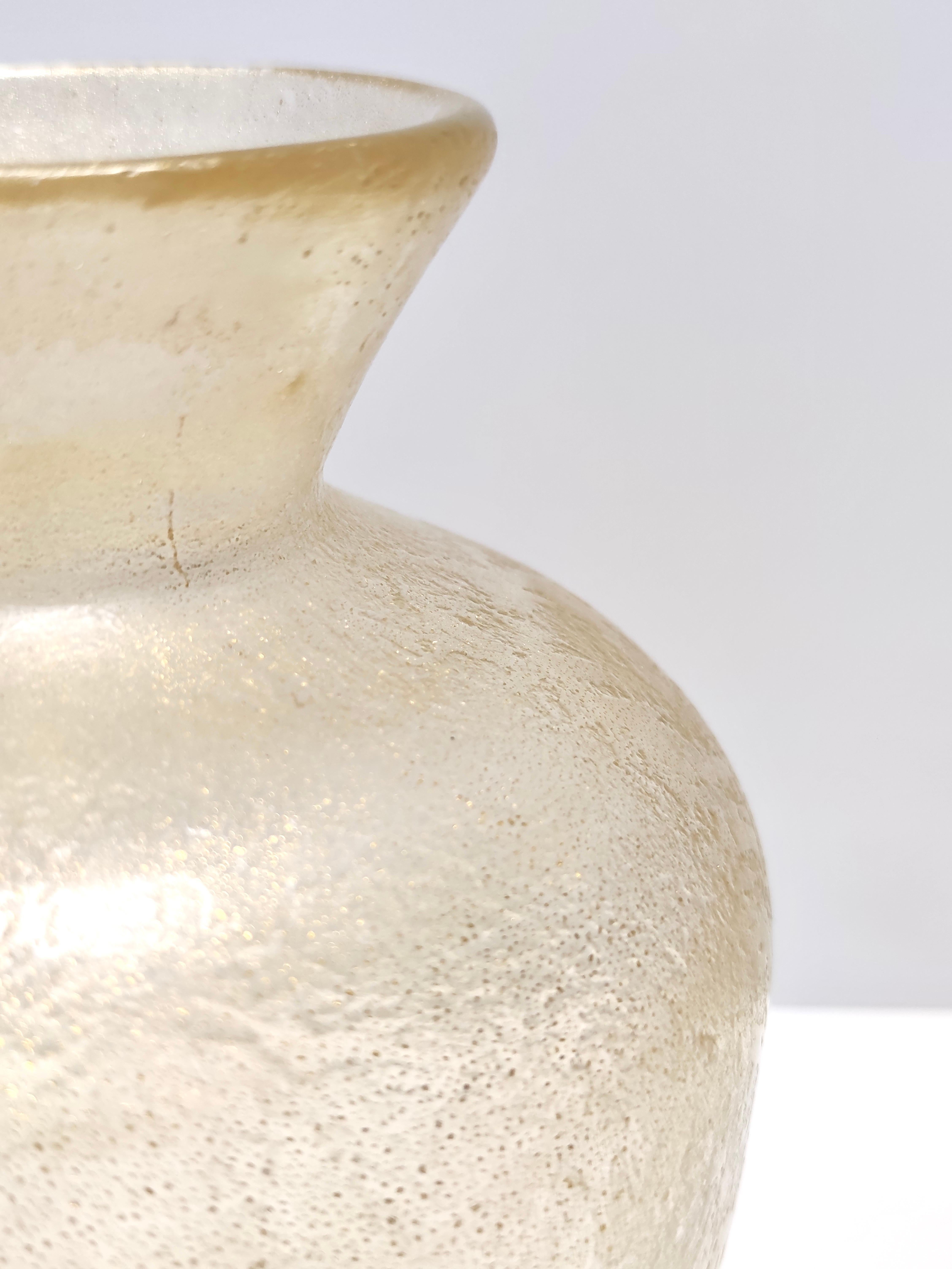 Vase amphore vintage en verre de Murano moucheté d'or par Flavio Poli pour Seguso, Italie en vente 3