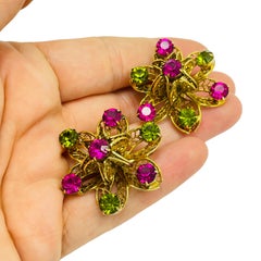 Orecchini a clip vintage con fiori d'oro e strass di design