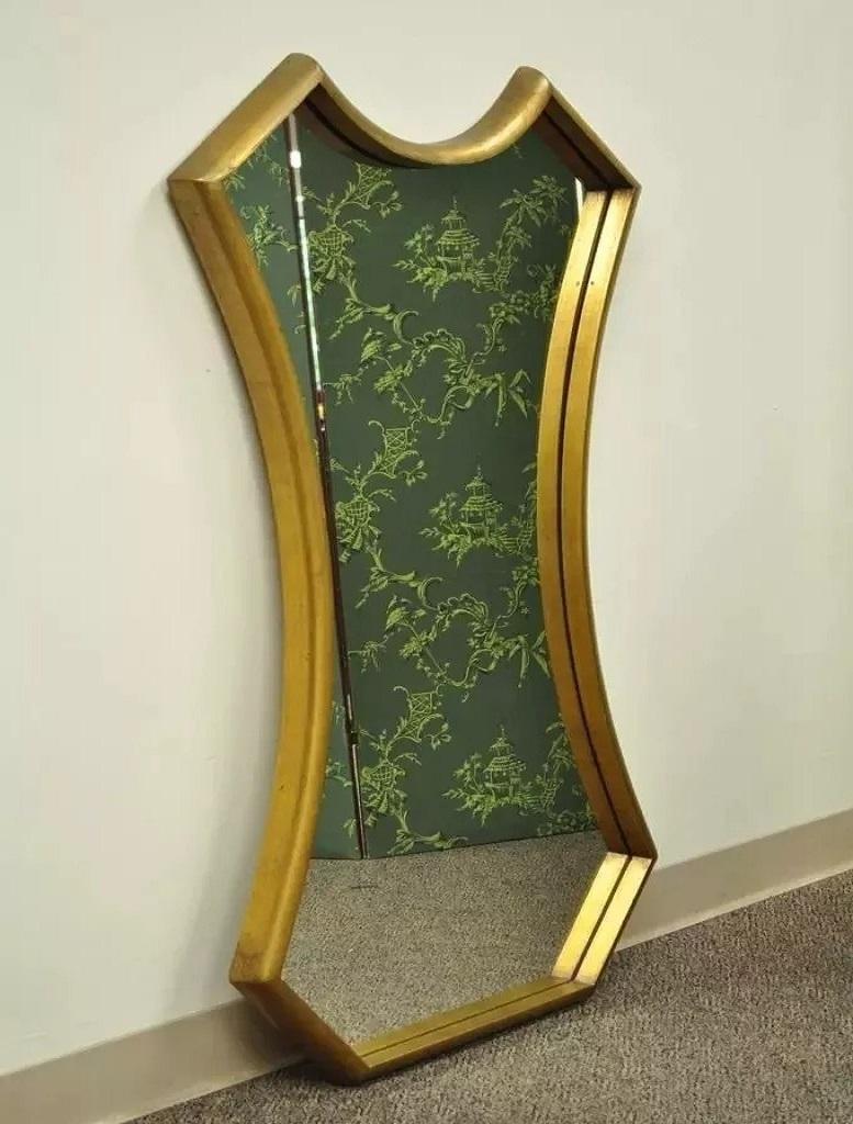 Vintage Gold Giltwood Hollywood Regency Schlüsselloch geformt Wandspiegel im Angebot 4