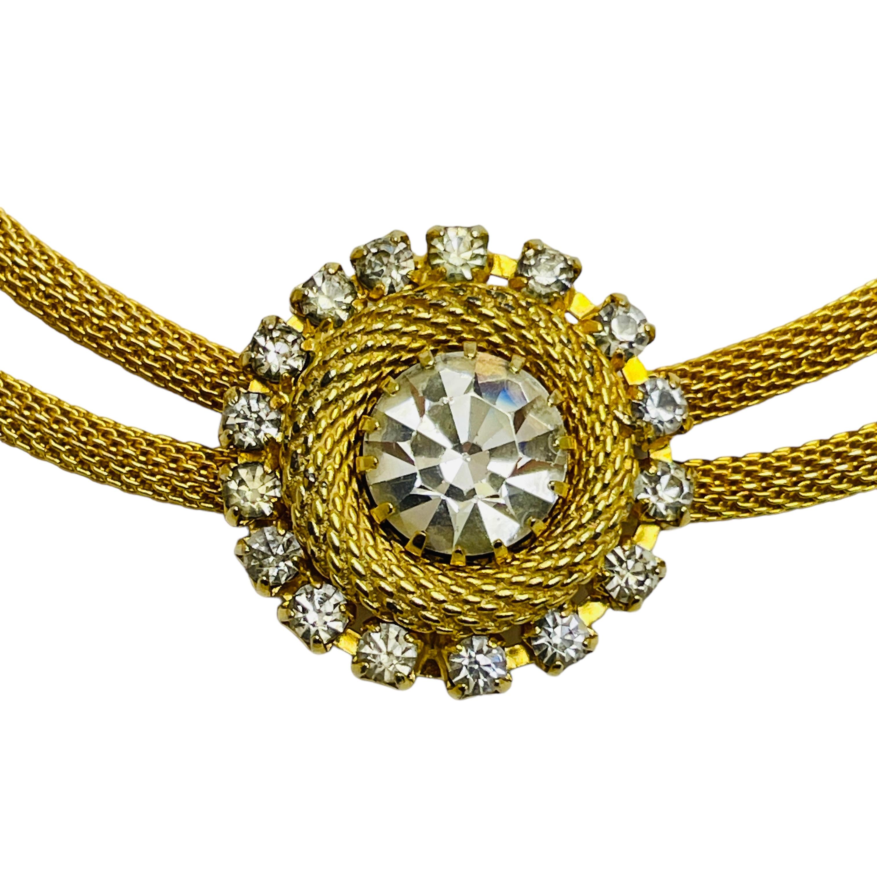 DETAILS

• unsigned

• gold tone with glass  

• vintage designer necklace

MEASUREMENTS  

• 

CONDITION

•  very good vintage condition with minimal signs of wear 

 Sku 46

❤️❤️  VINTAGE DESIGNER JEWELRY ❤️❤️

❤️❤️  ALEXANDER’S BOUTIQUE  ❤️❤️