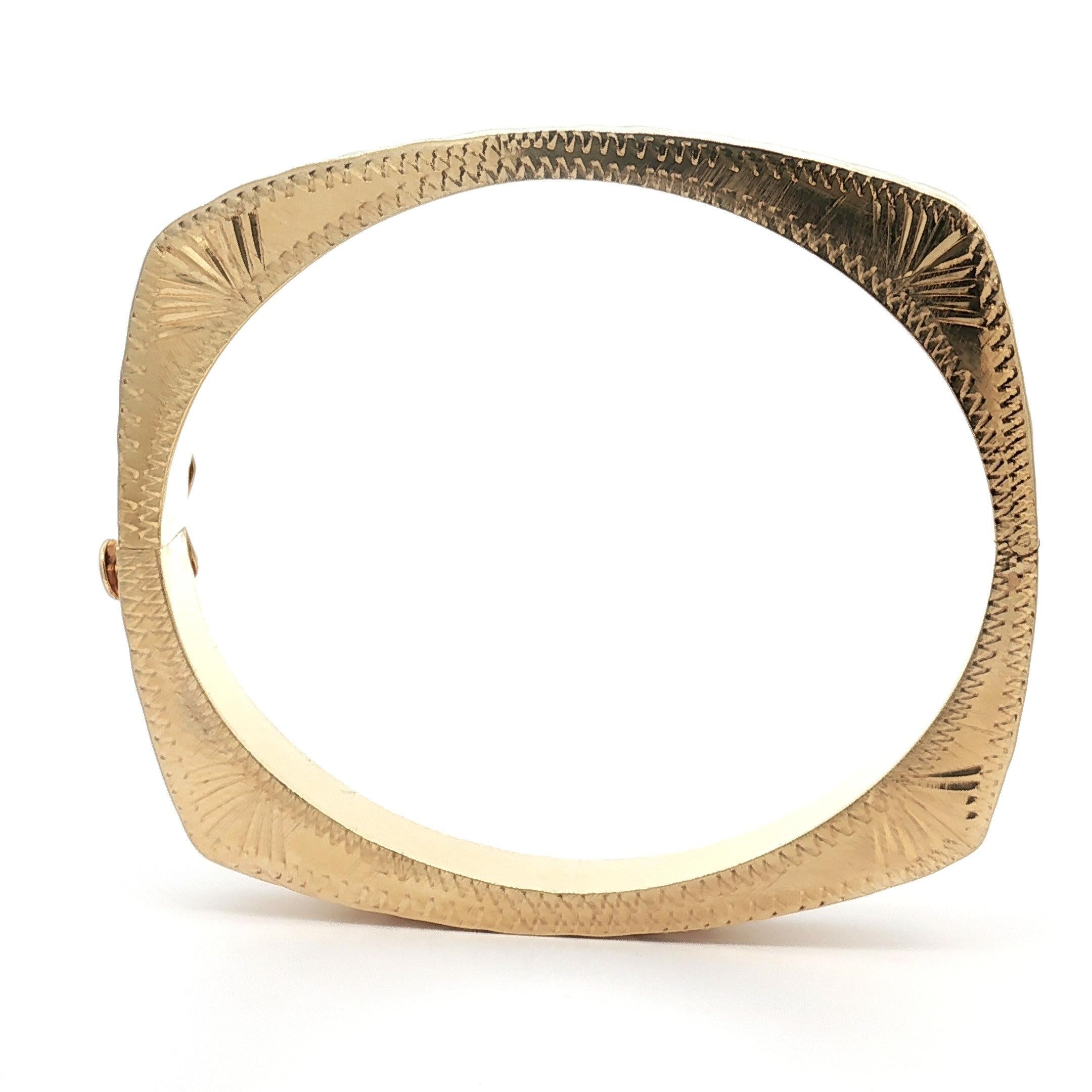 Vintage Gold Hammered Finish & Hand Engraved Square Open Hinged Bangle Bracelet For Sale 6