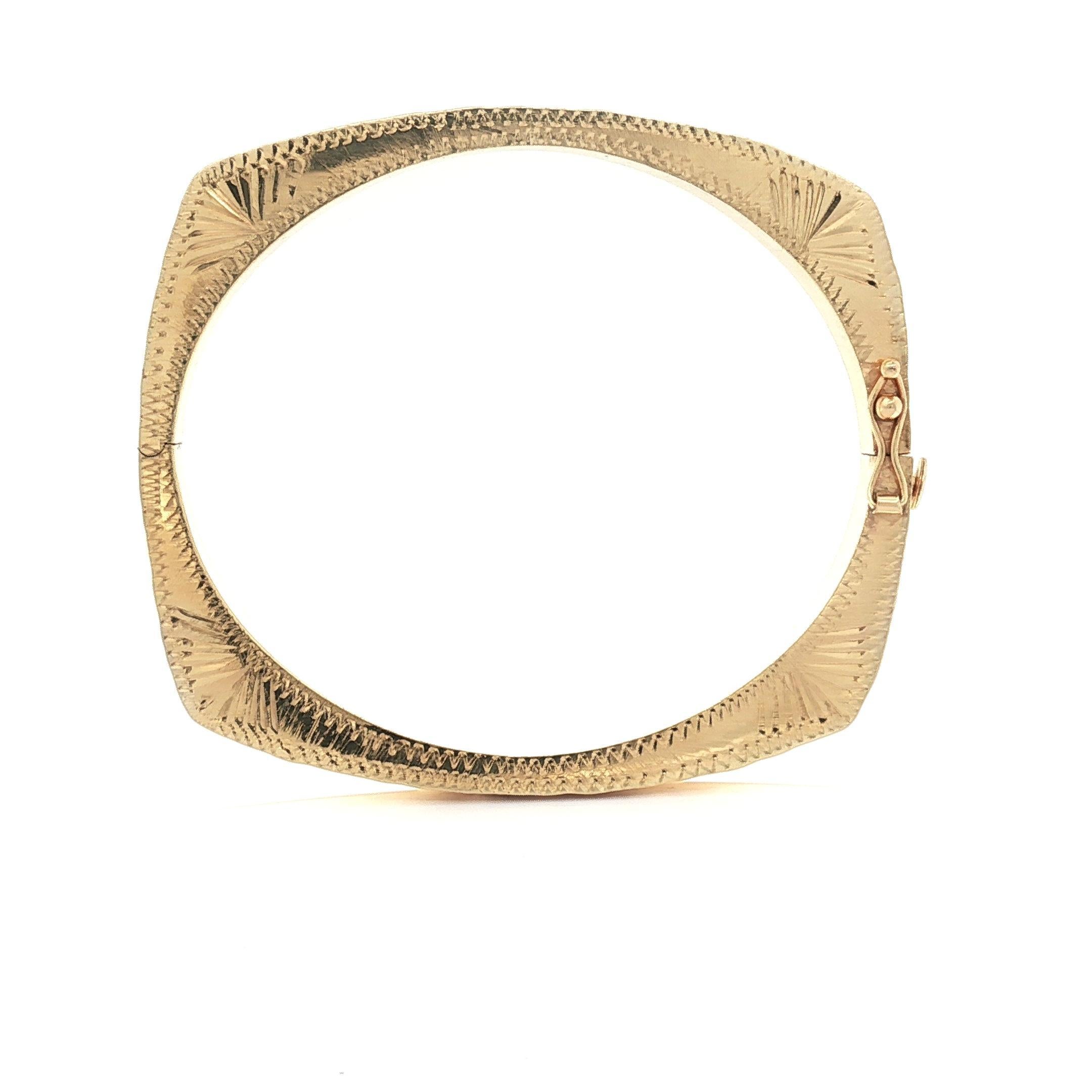 Vintage Gold Hammered Finish & Hand Engraved Square Open Hinged Bangle Bracelet For Sale 3